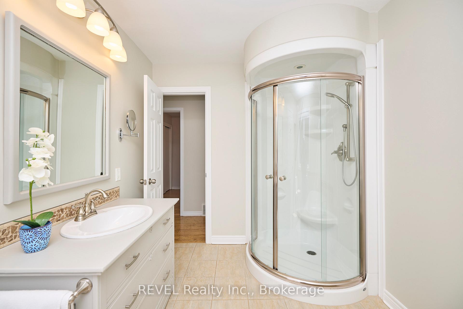 Photo 31 of 152 Merritt Road, Pelham, Fonthill — HOMEH