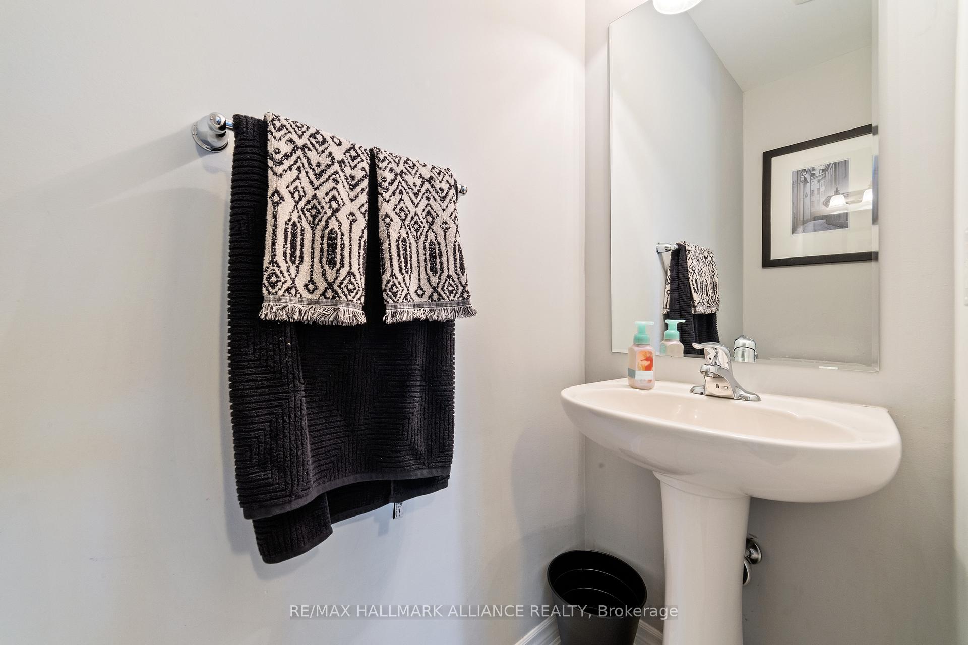 Photo 5 of 569 Langholm Street, Milton, Coates — HOMEH