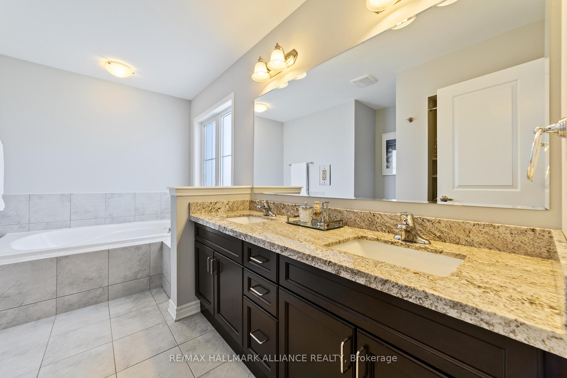 Photo 25 of 569 Langholm Street, Milton, Coates — HOMEH