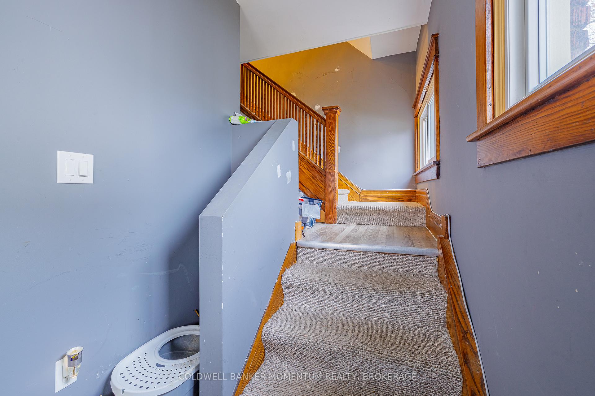 Photo 18 of 4759 Epworth Circle, Niagara Falls, Downtown — HOMEH