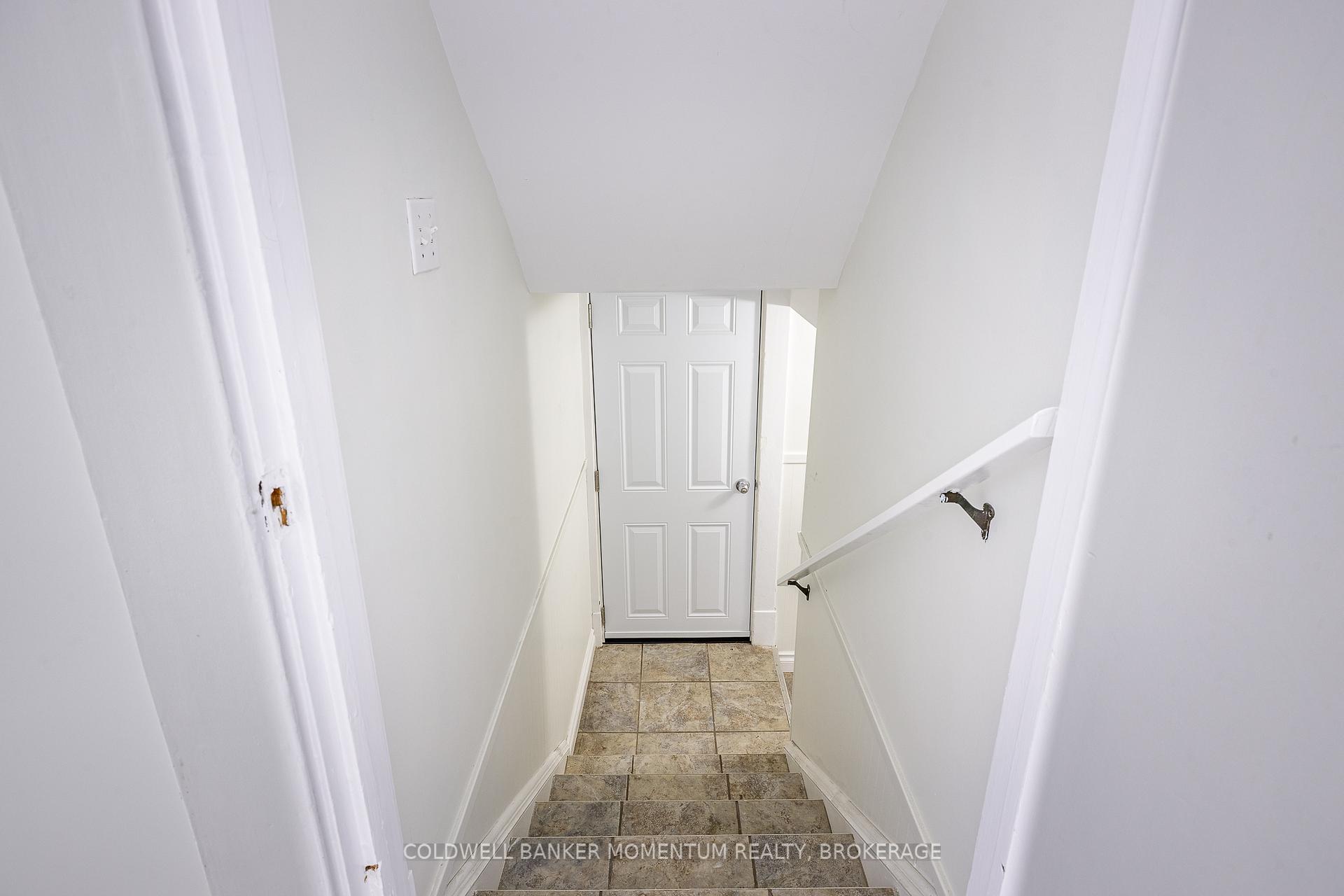 Photo 28 of 4759 Epworth Circle, Niagara Falls, Downtown — HOMEH