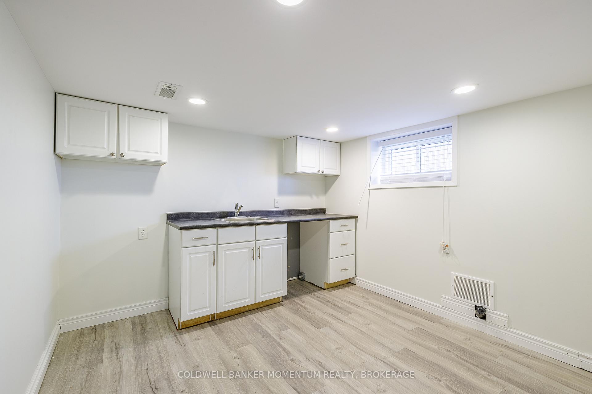 Photo 29 of 4759 Epworth Circle, Niagara Falls, Downtown — HOMEH