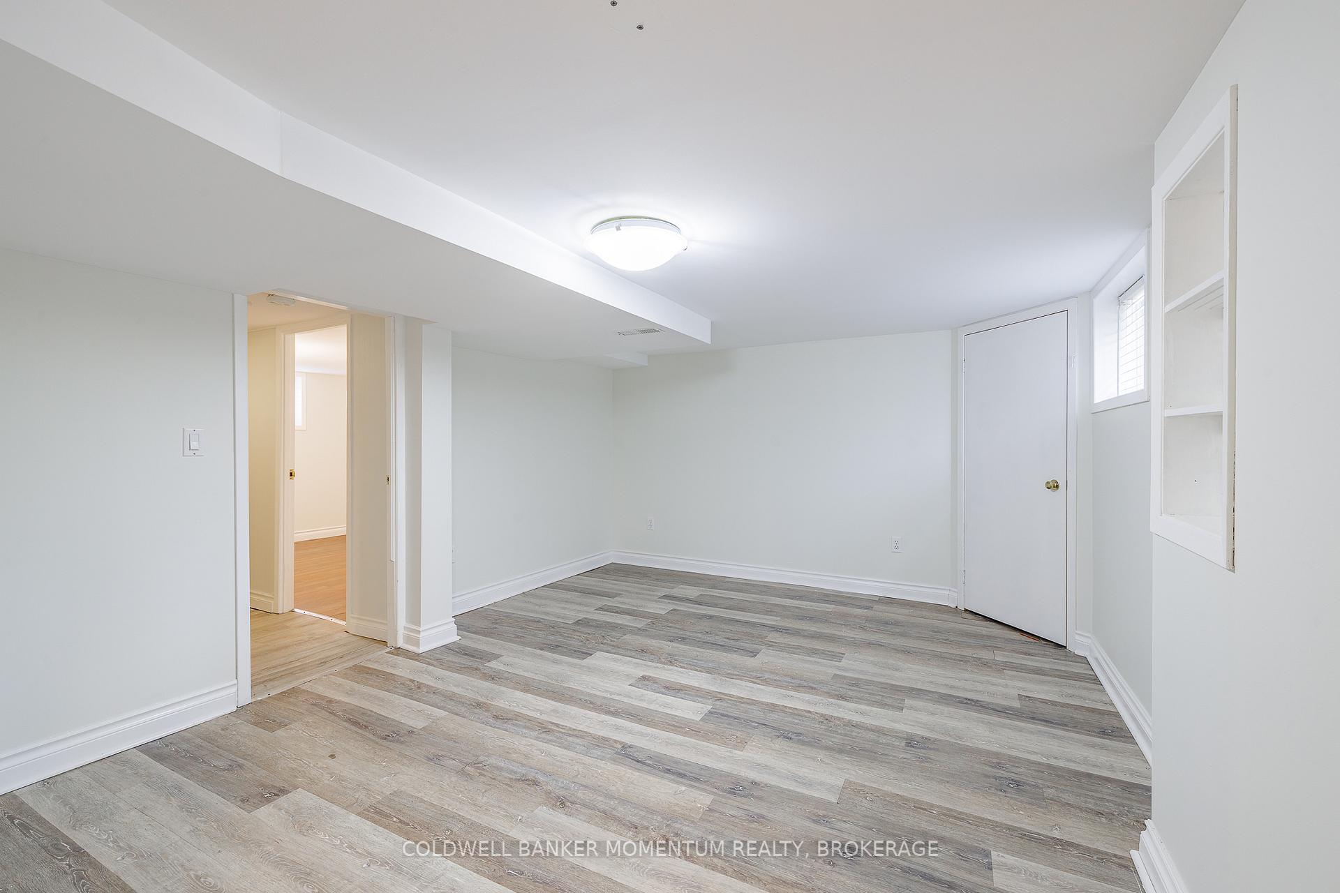 Photo 32 of 4759 Epworth Circle, Niagara Falls, Downtown — HOMEH