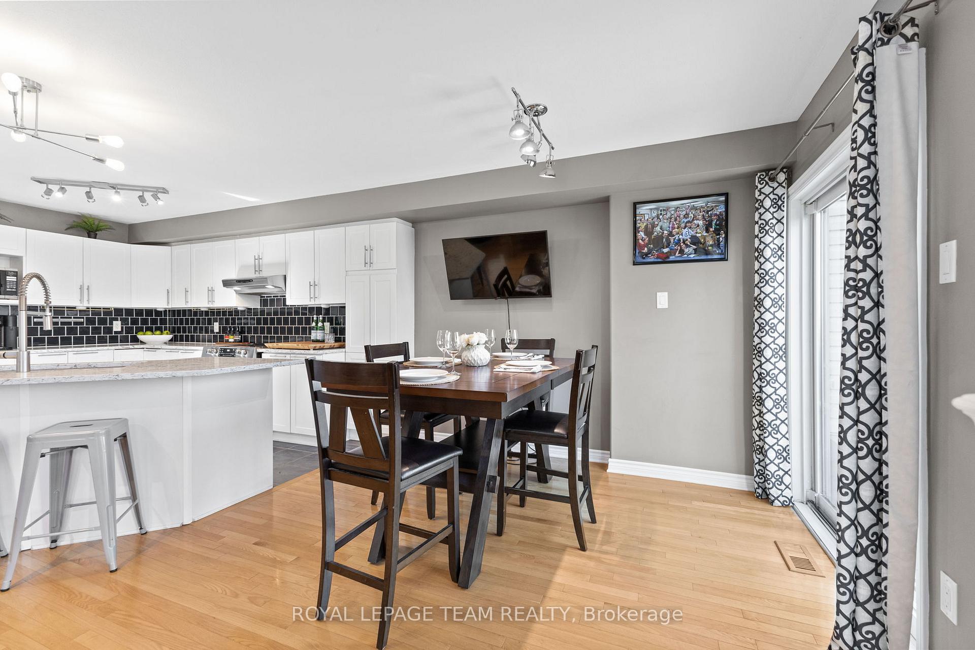 Photo 13 of 1879 Arrowgrass Way, Ottawa, Notting Hill/Summerside — HOMEH