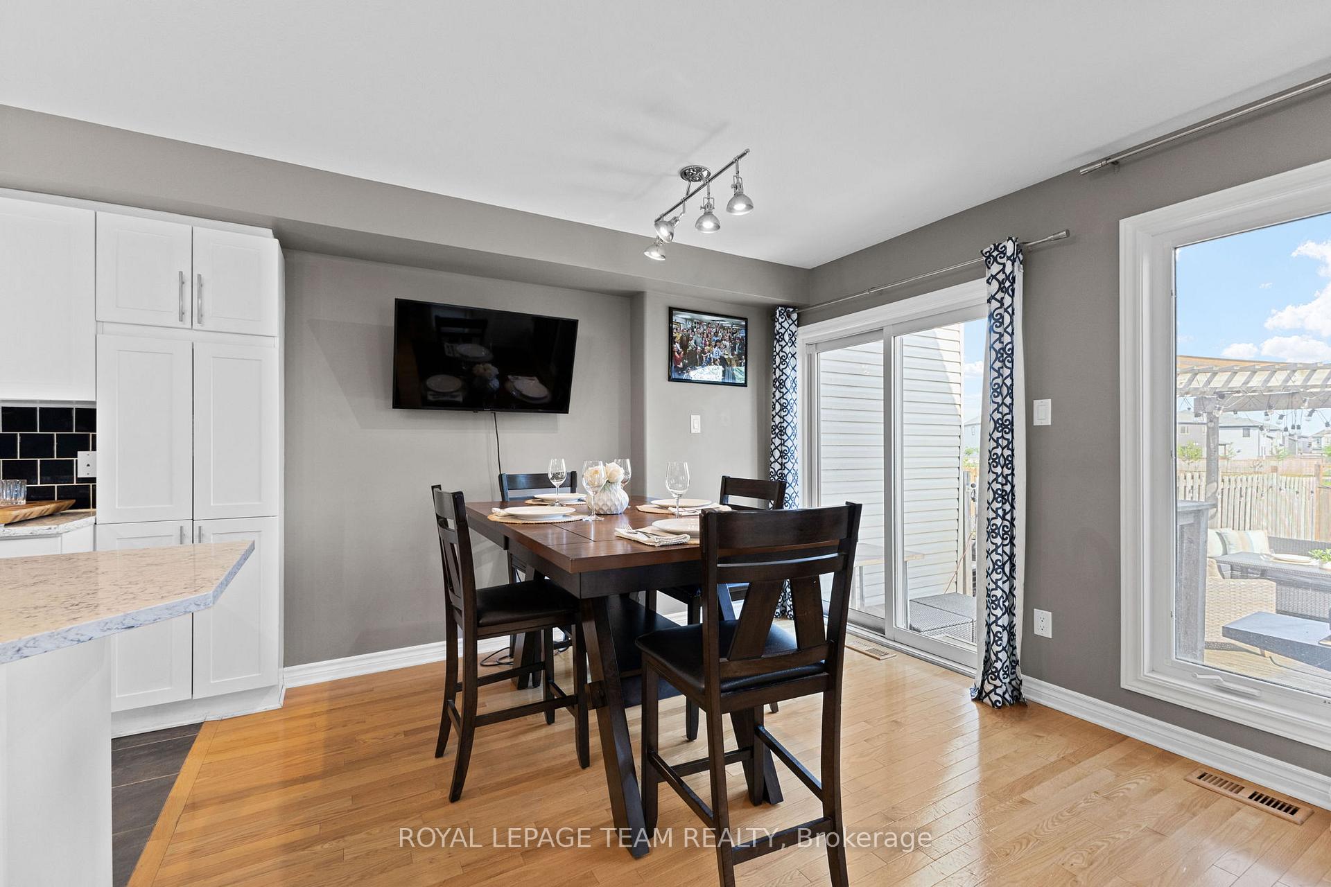 Photo 14 of 1879 Arrowgrass Way, Ottawa, Notting Hill/Summerside — HOMEH