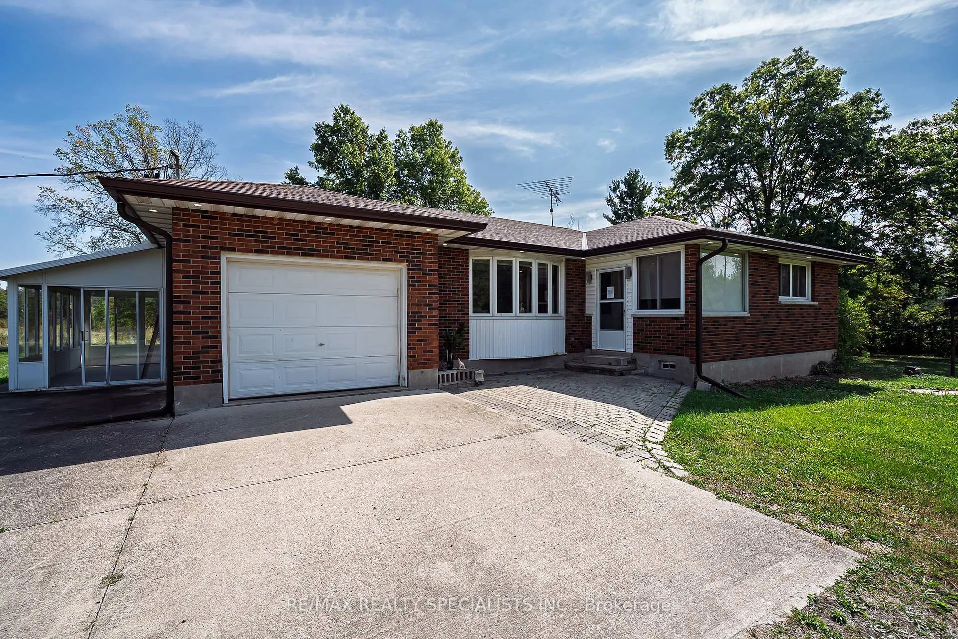 Photo 6 of 11134 Willodell Road, Niagara Falls, Lyons Creek — HOMEH