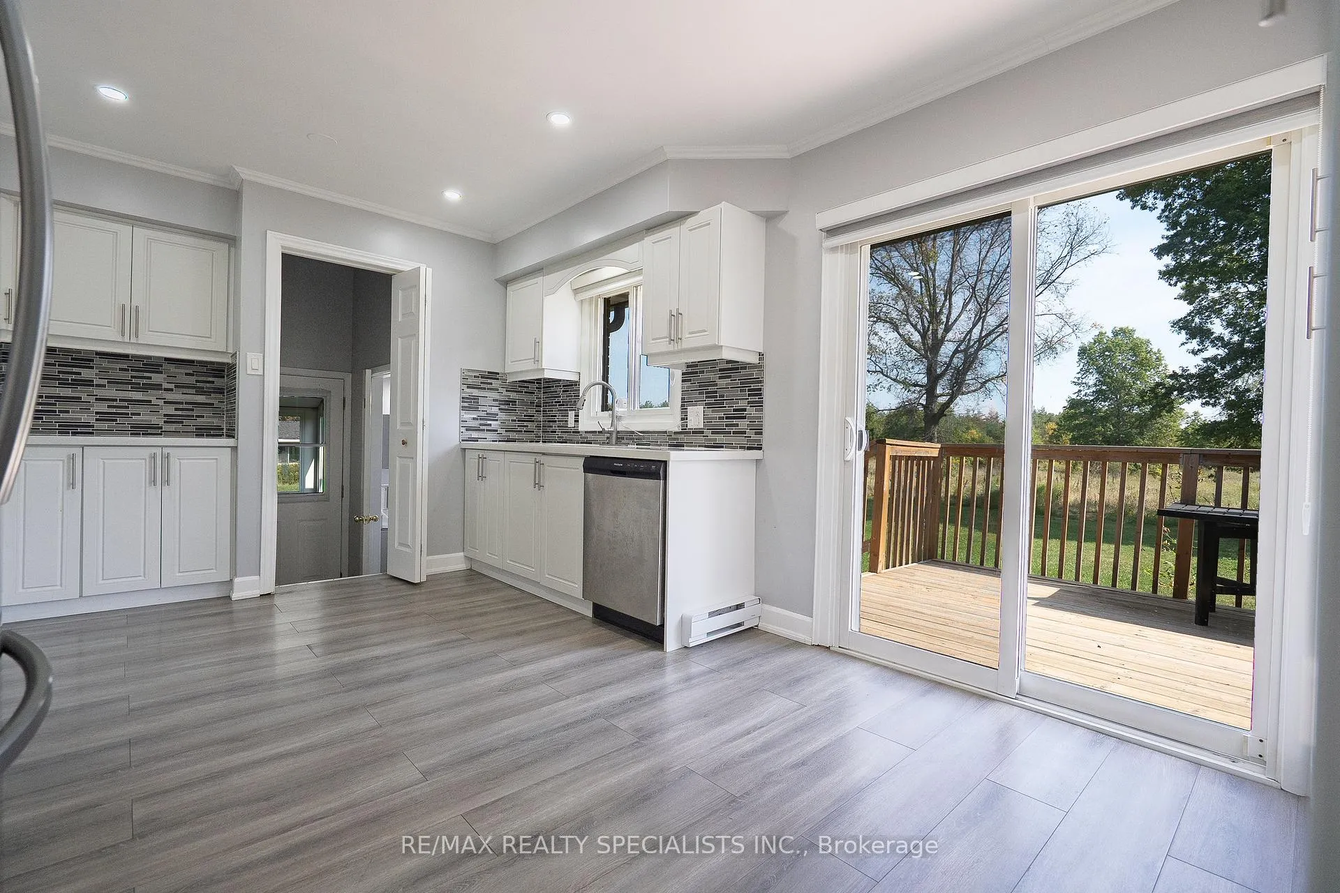 Photo 19 of 11134 Willodell Road, Niagara Falls, Lyons Creek — HOMEH