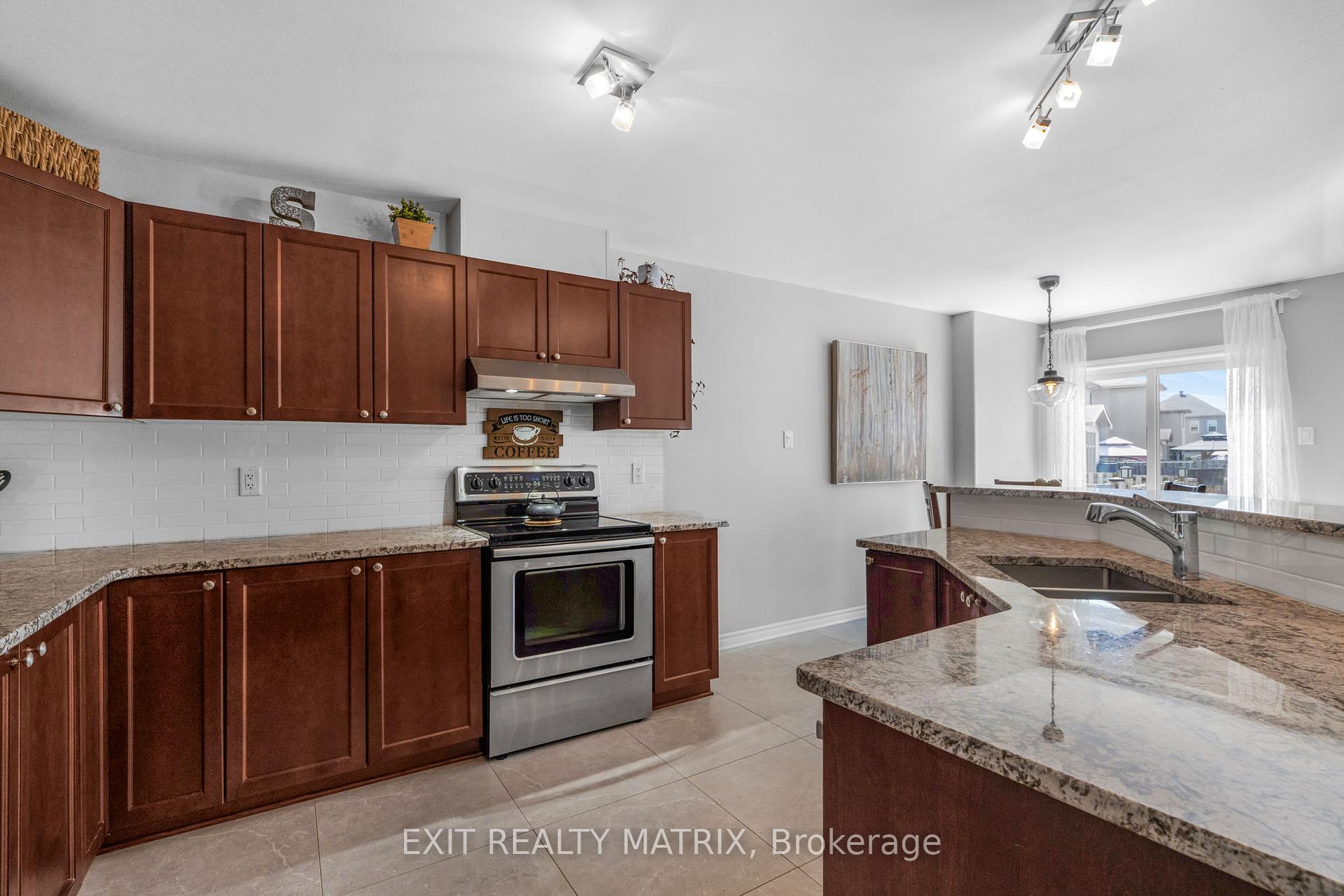 Photo 13 of 1836 Arrowgrass Way, Ottawa, Notting Hill/Summerside — HOMEH