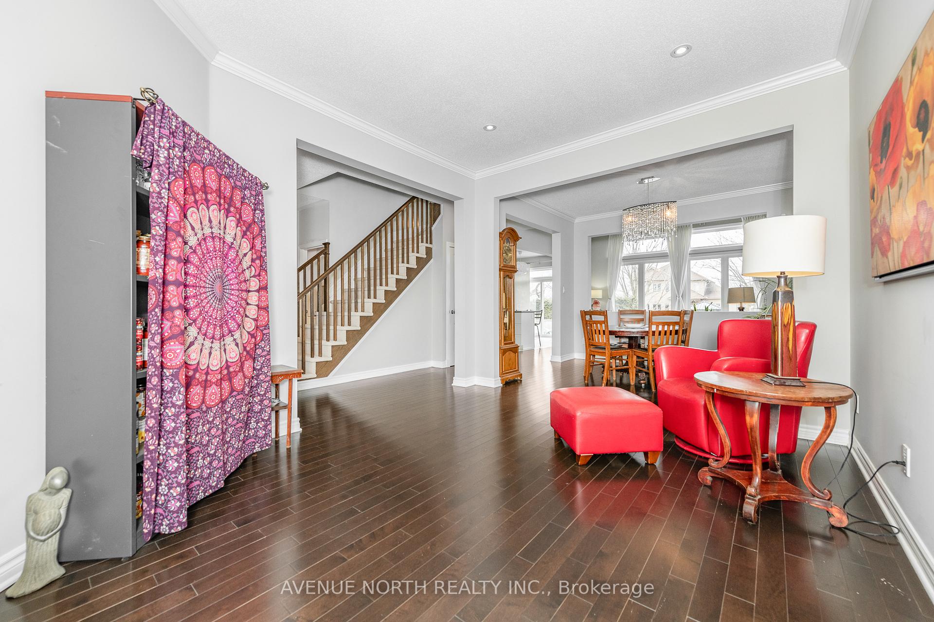 Photo 8 of 861 Contour Street, Ottawa, Mer Bleue/Bradley Estates/Anderson Park — HOMEH