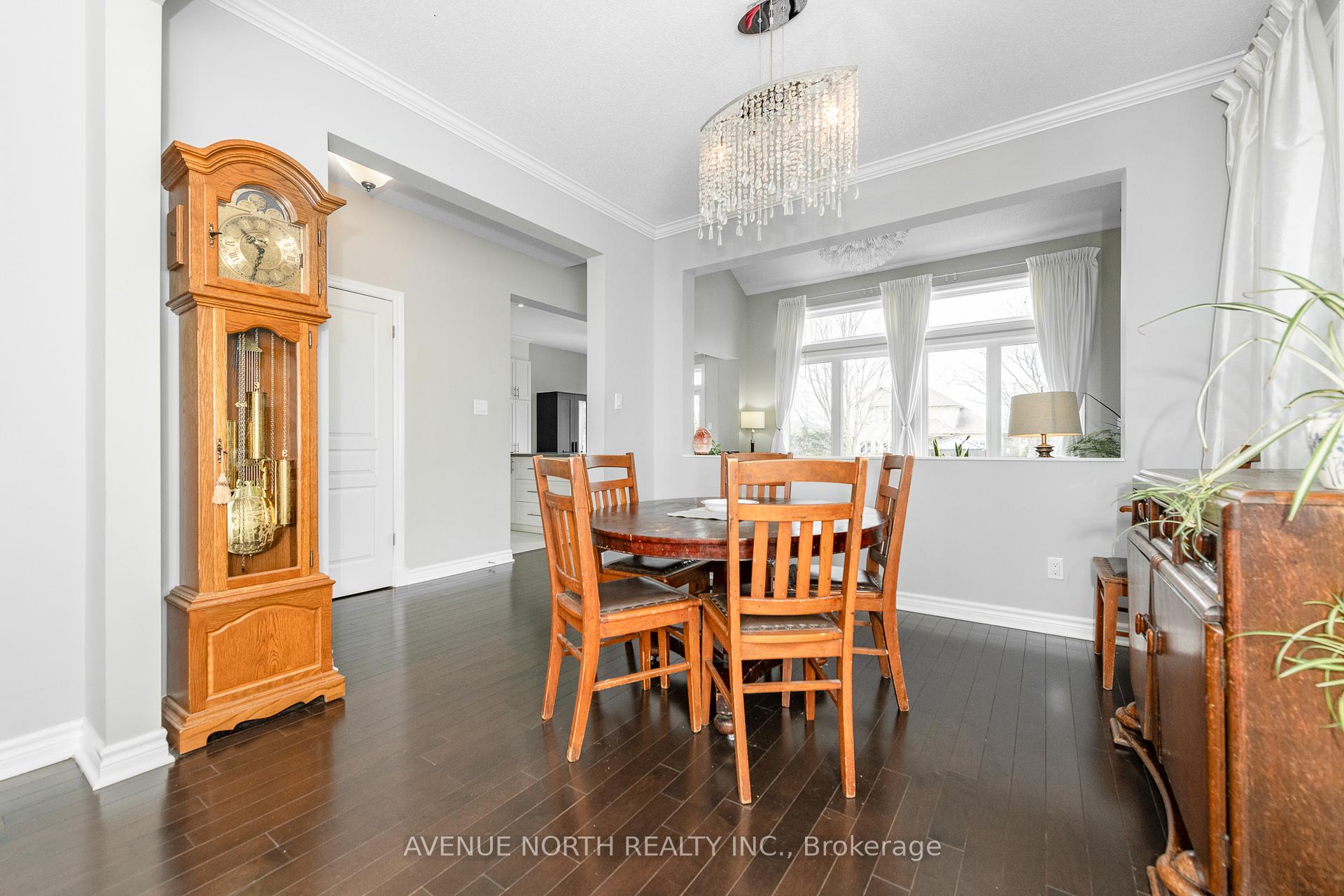Photo 10 of 861 Contour Street, Ottawa, Mer Bleue/Bradley Estates/Anderson Park — HOMEH