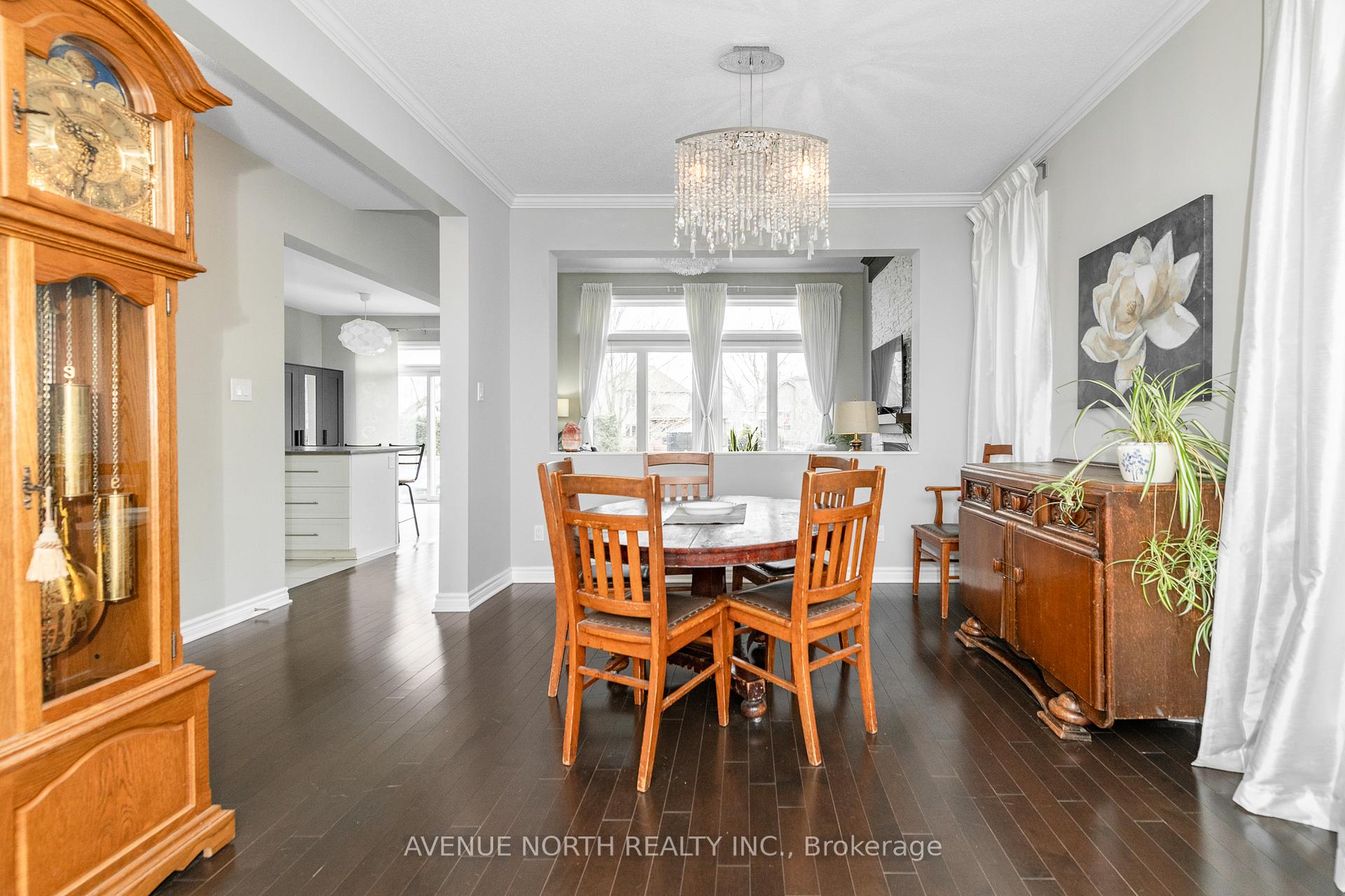 Photo 11 of 861 Contour Street, Ottawa, Mer Bleue/Bradley Estates/Anderson Park — HOMEH
