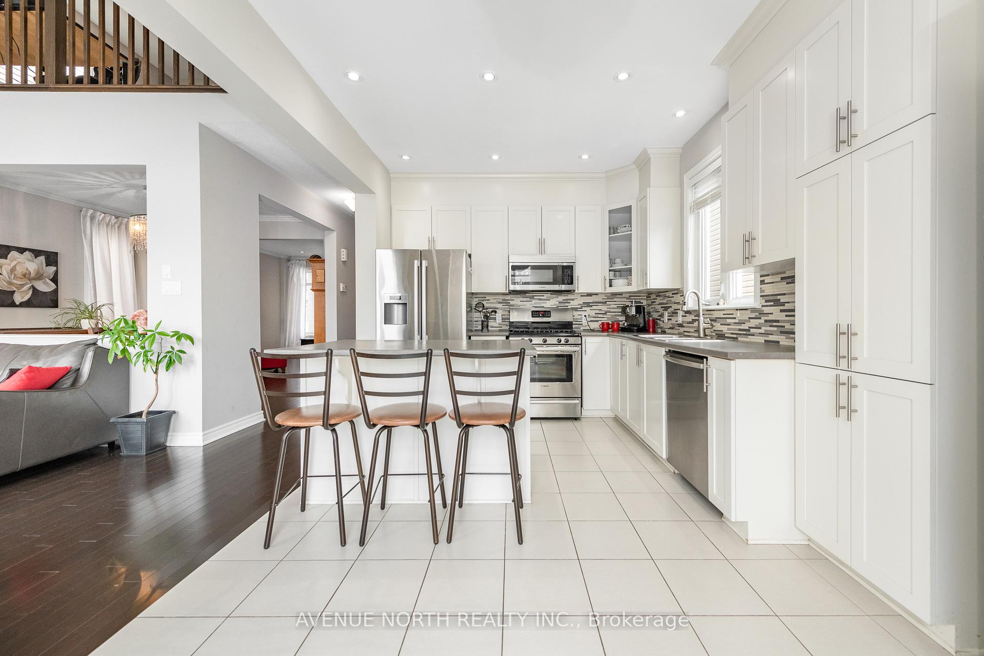 Photo 19 of 861 Contour Street, Ottawa, Mer Bleue/Bradley Estates/Anderson Park — HOMEH