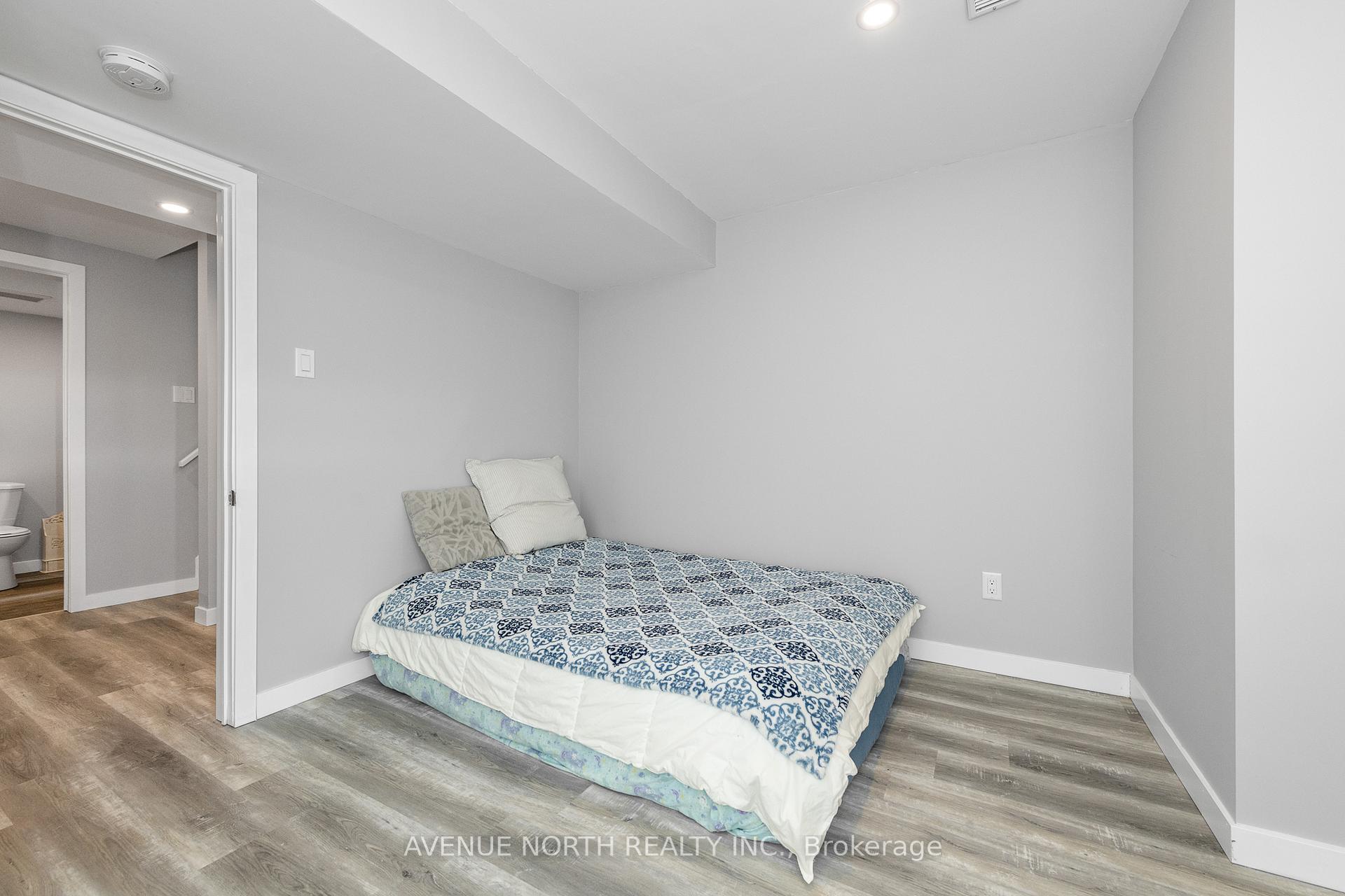 Photo 36 of 861 Contour Street, Ottawa, Mer Bleue/Bradley Estates/Anderson Park — HOMEH