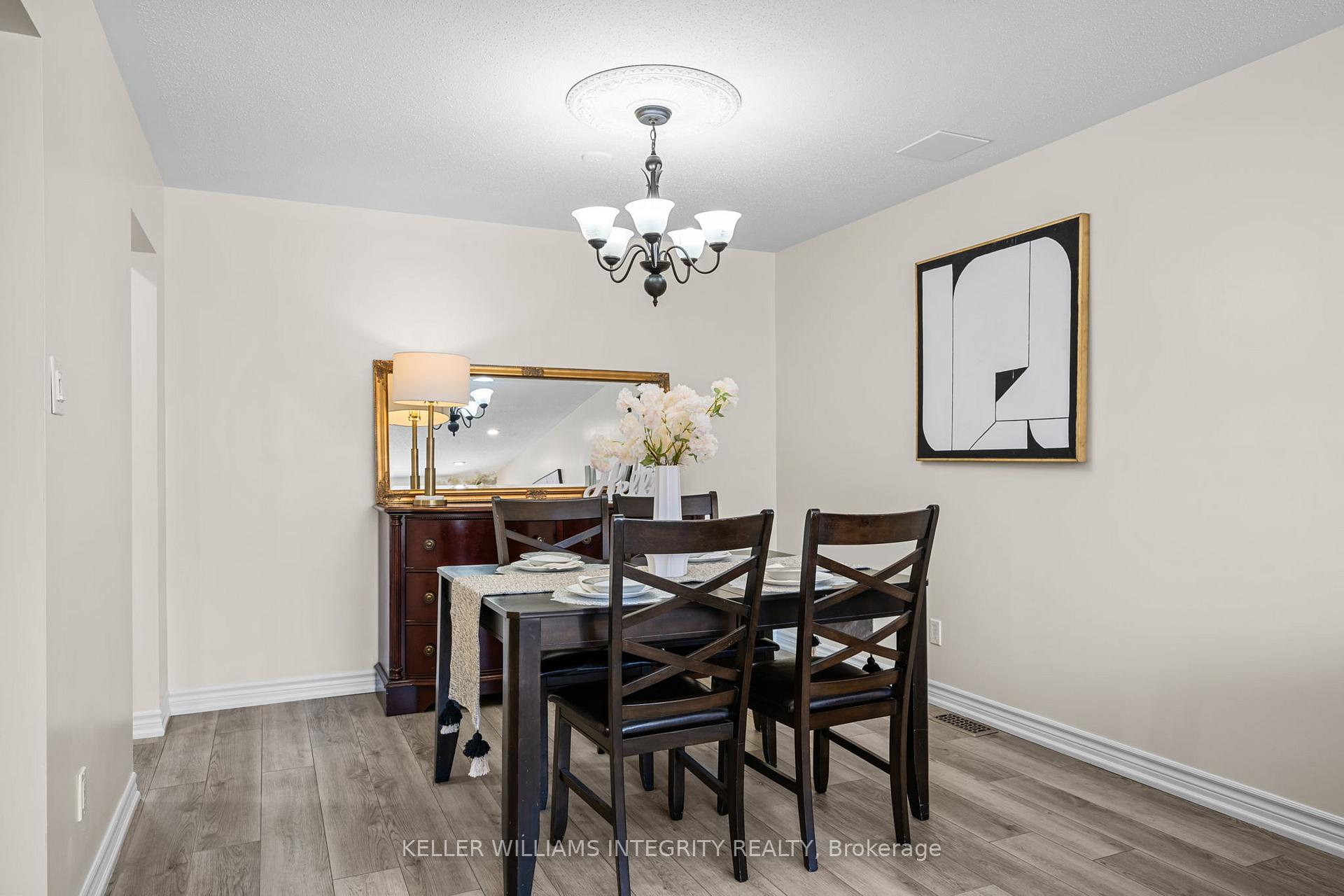 Photo 7 of 6036 Pineglade Crescent, Ottawa, Chapel Hill South - Orleans Village — HOMEH