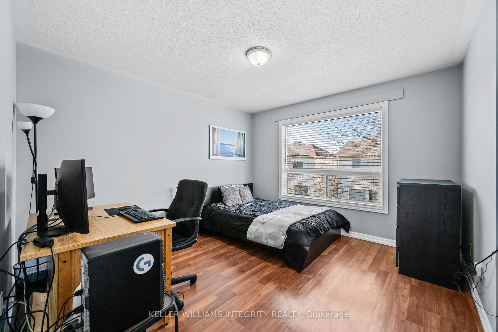 Photo 15 of 6036 Pineglade Crescent, Ottawa, Chapel Hill South - Orleans Village — HOMEH
