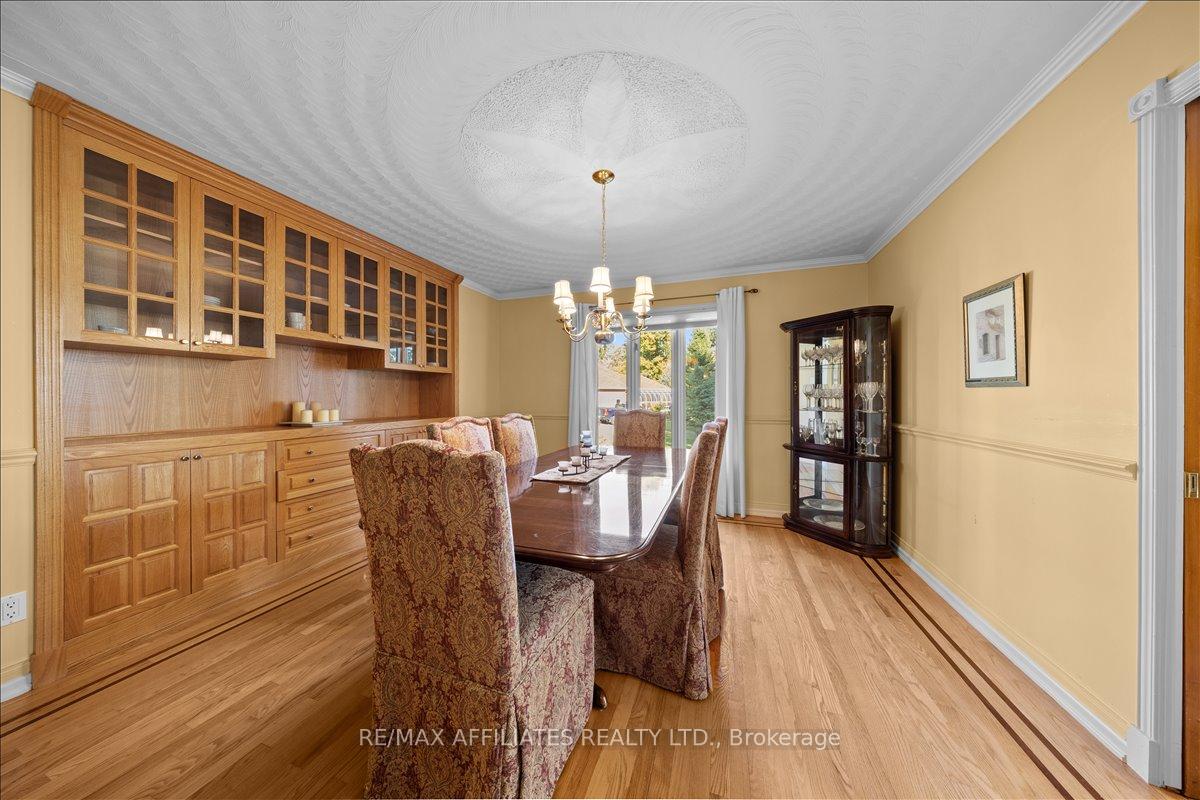 Photo 8 of 1266 Barnwell Crescent, Ottawa, Navan — HOMEH