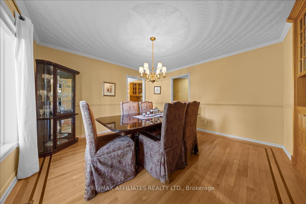 Photo 9 of 1266 Barnwell Crescent, Ottawa, Navan — HOMEH