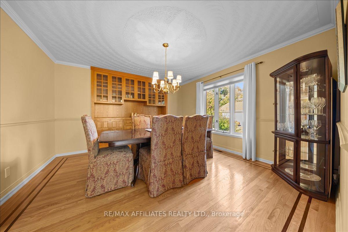 Photo 10 of 1266 Barnwell Crescent, Ottawa, Navan — HOMEH