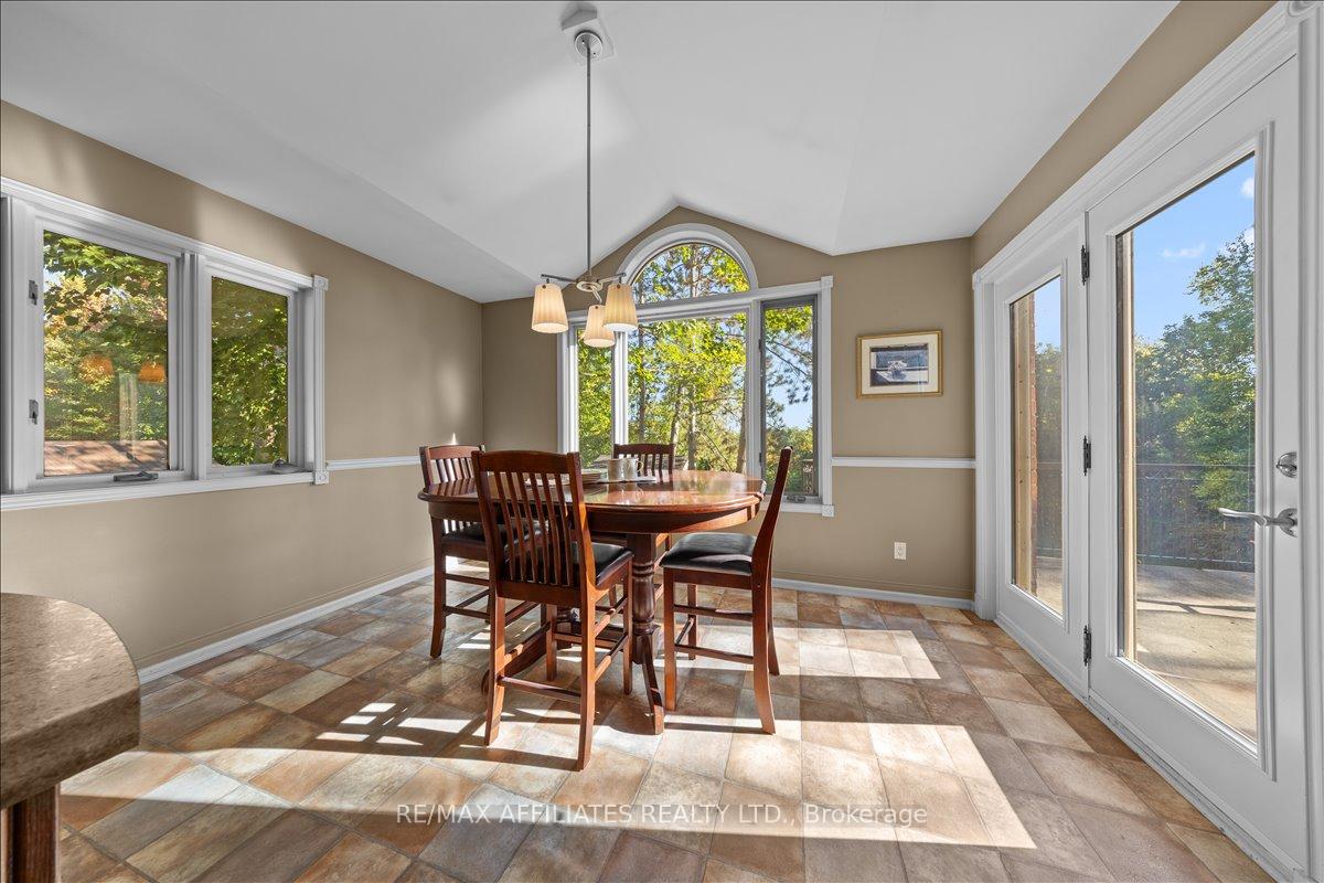 Photo 16 of 1266 Barnwell Crescent, Ottawa, Navan — HOMEH