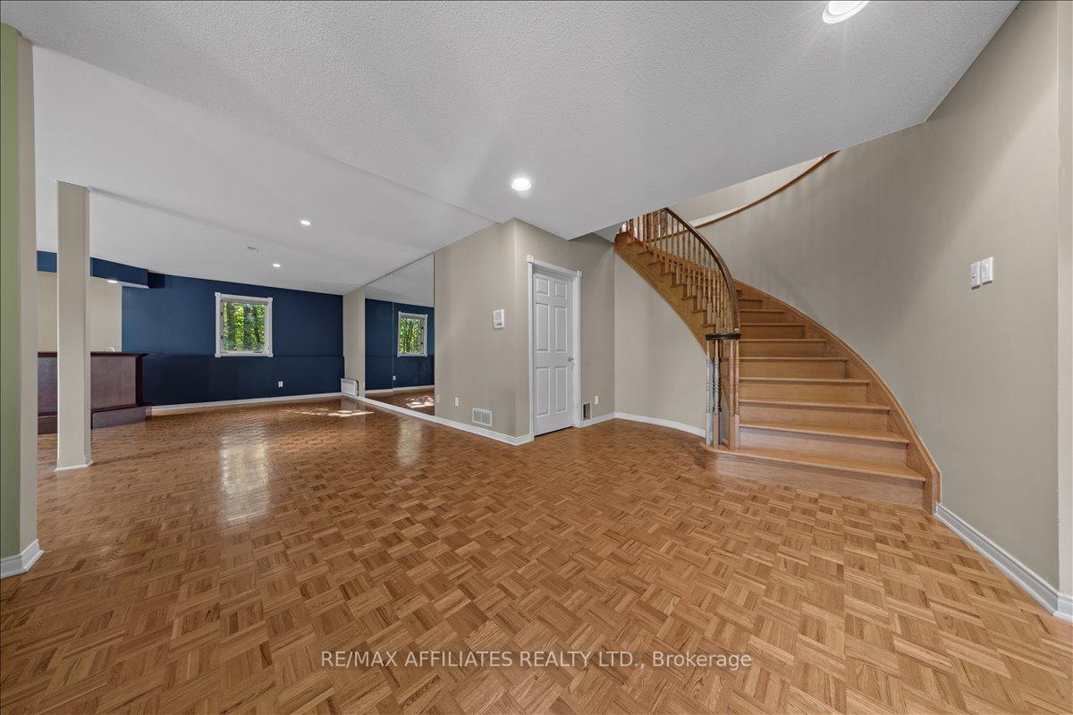 Photo 28 of 1266 Barnwell Crescent, Ottawa, Navan — HOMEH