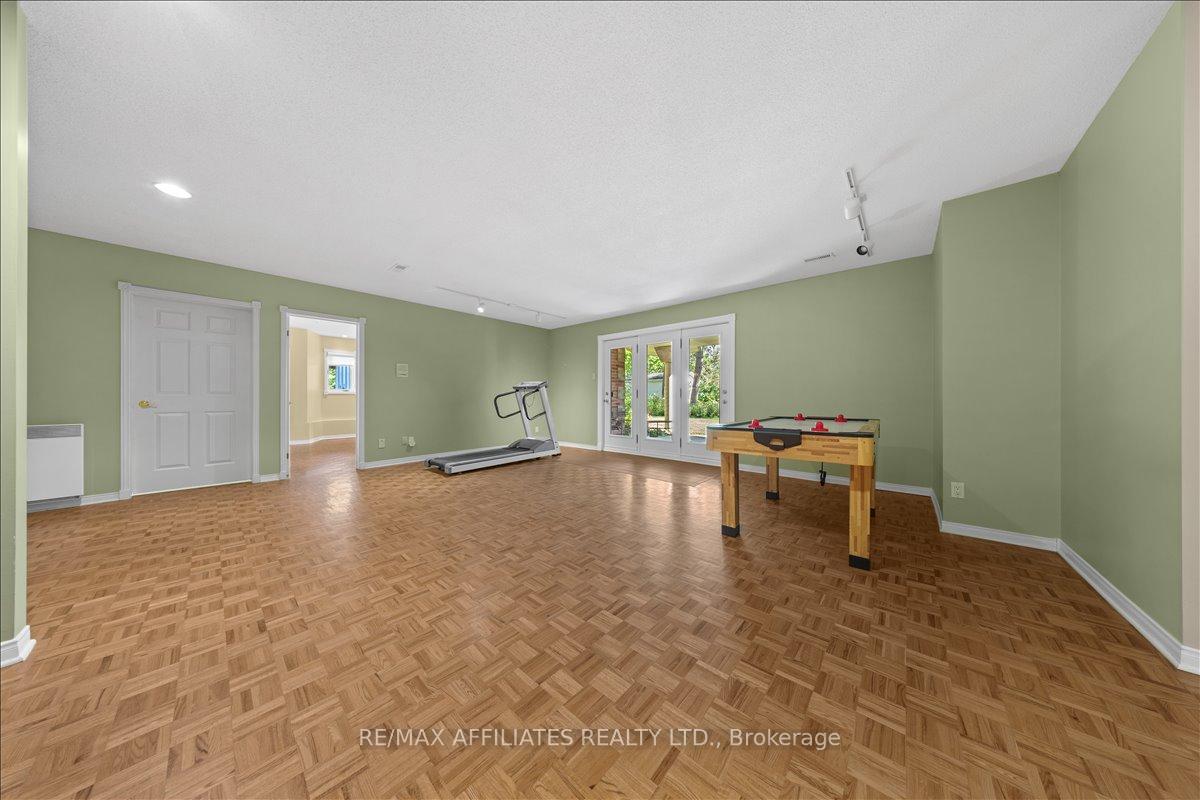 Photo 29 of 1266 Barnwell Crescent, Ottawa, Navan — HOMEH