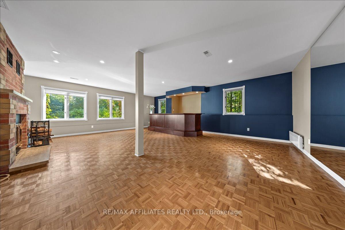 Photo 31 of 1266 Barnwell Crescent, Ottawa, Navan — HOMEH
