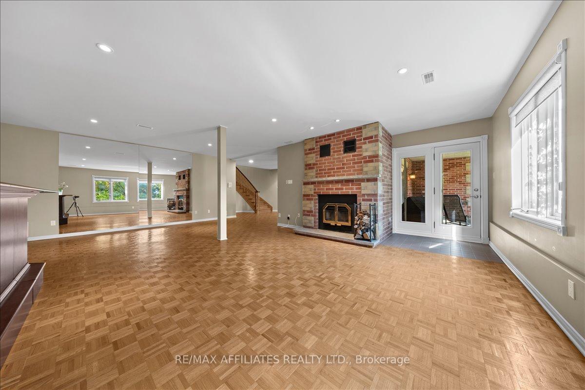 Photo 33 of 1266 Barnwell Crescent, Ottawa, Navan — HOMEH