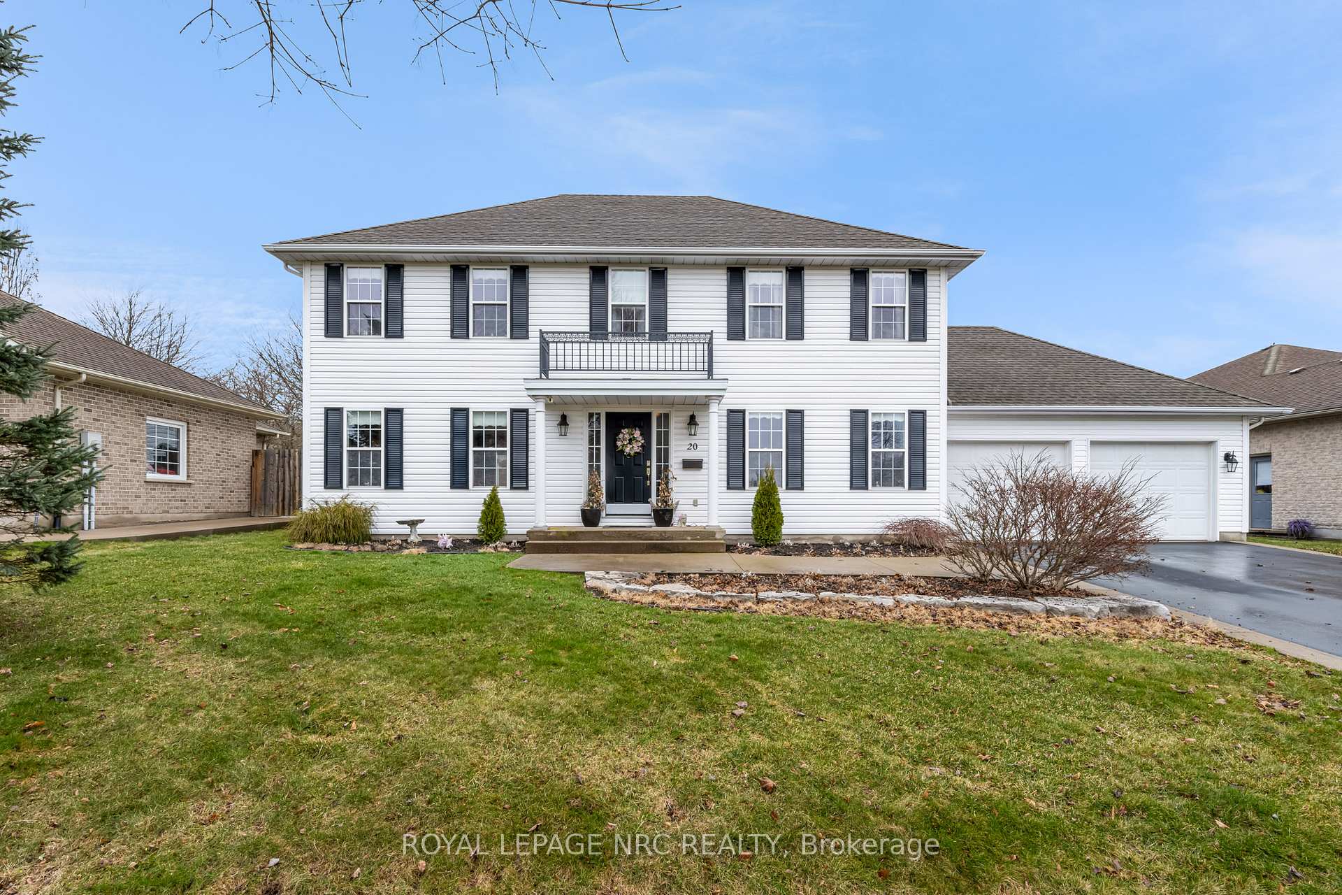 Photo 1 of 20 Meadowvale Drive, Pelham, Fonthill — HOMEH