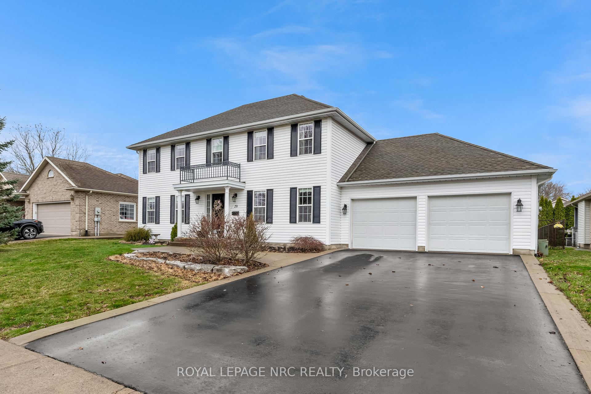 Photo 2 of 20 Meadowvale Drive, Pelham, Fonthill — HOMEH