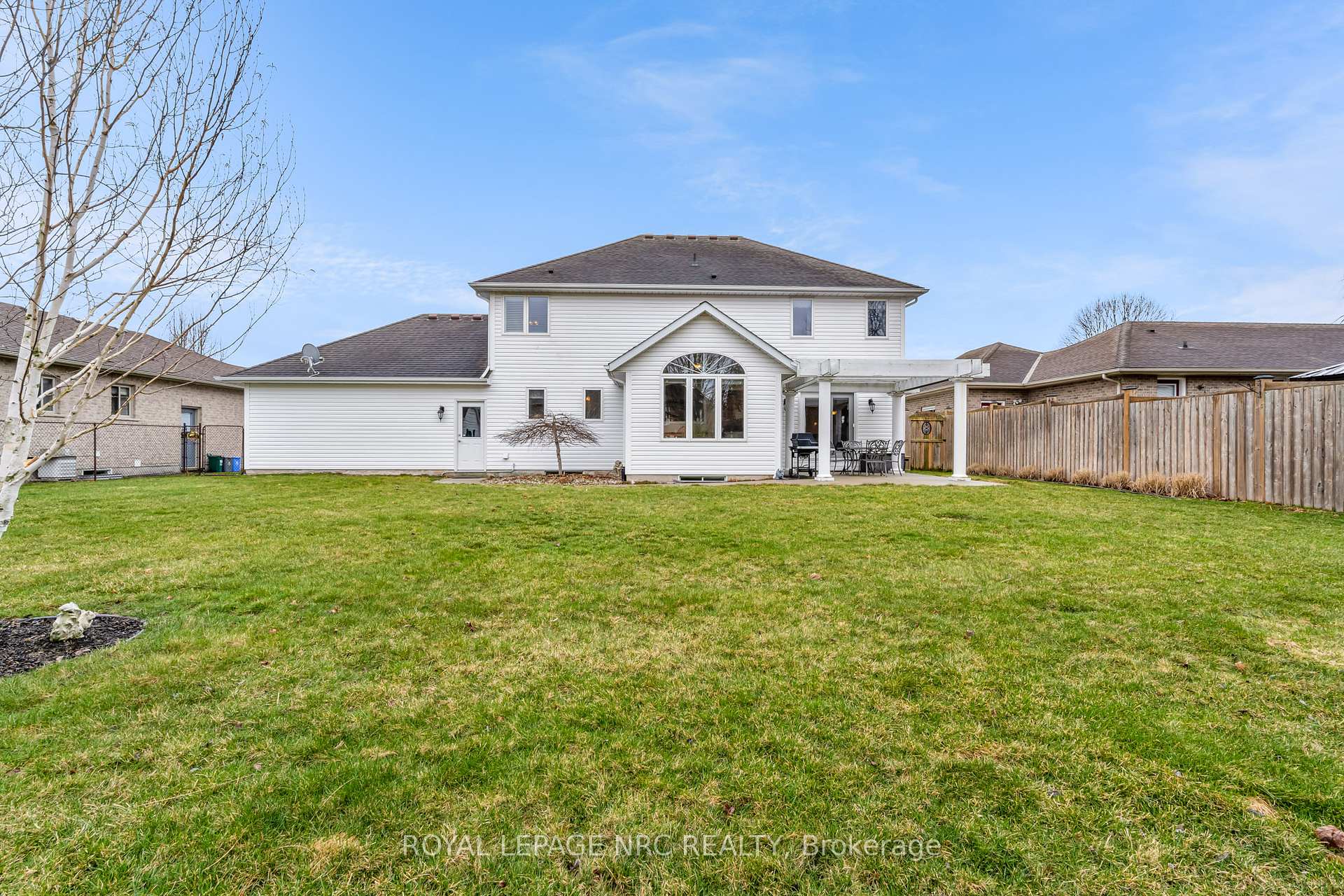 Photo 7 of 20 Meadowvale Drive, Pelham, Fonthill — HOMEH
