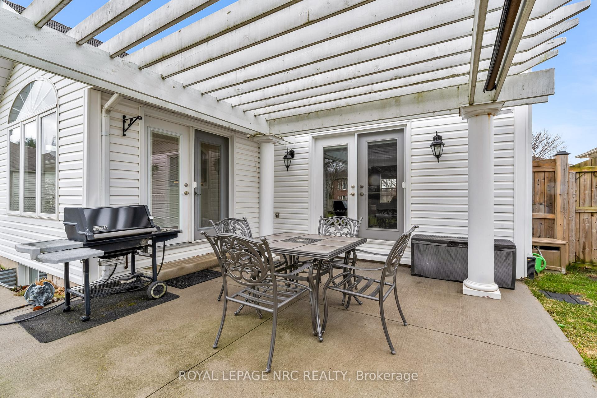 Photo 9 of 20 Meadowvale Drive, Pelham, Fonthill — HOMEH
