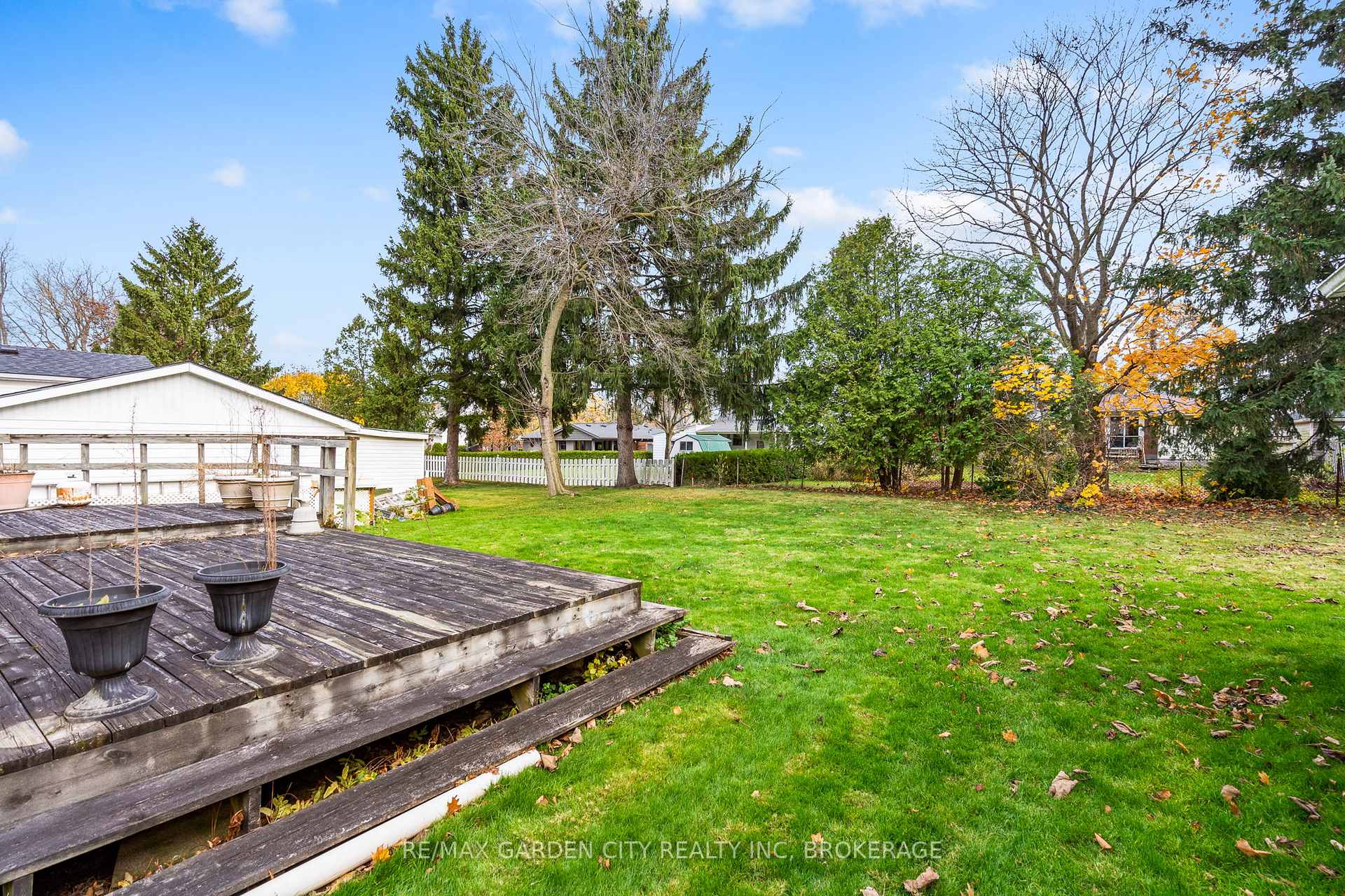 Photo 11 of 1561 Pelham Street, Pelham, Fonthill — HOMEH