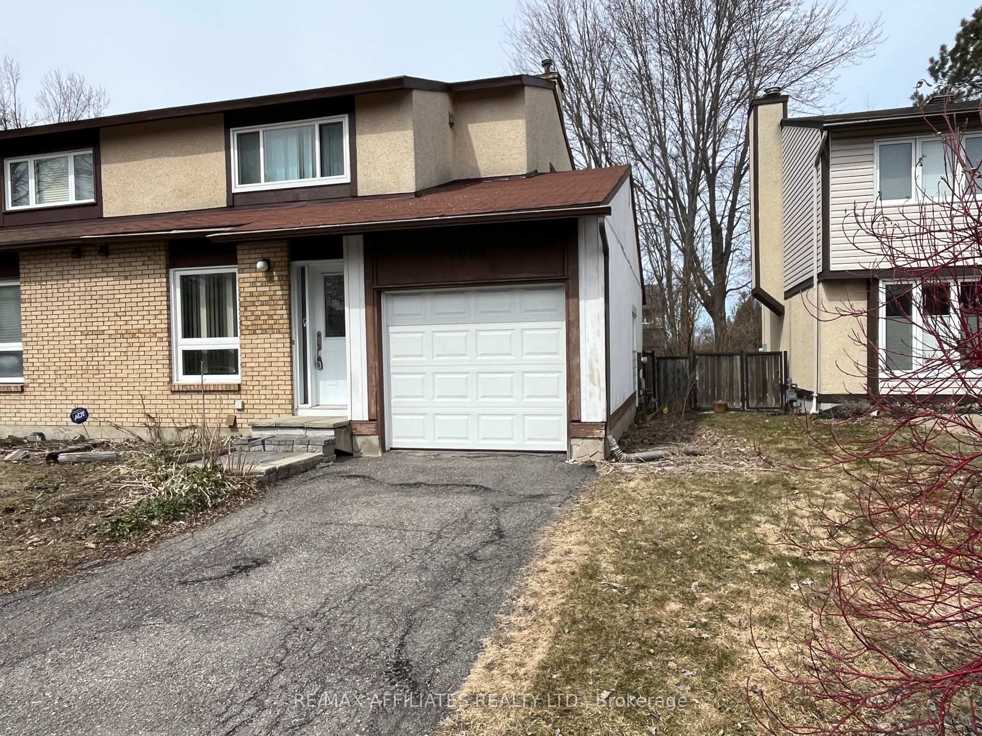 Photo 1 of 7913 Jeanne D'arc Boulevard, Ottawa, Orleans Wood — HOMEH