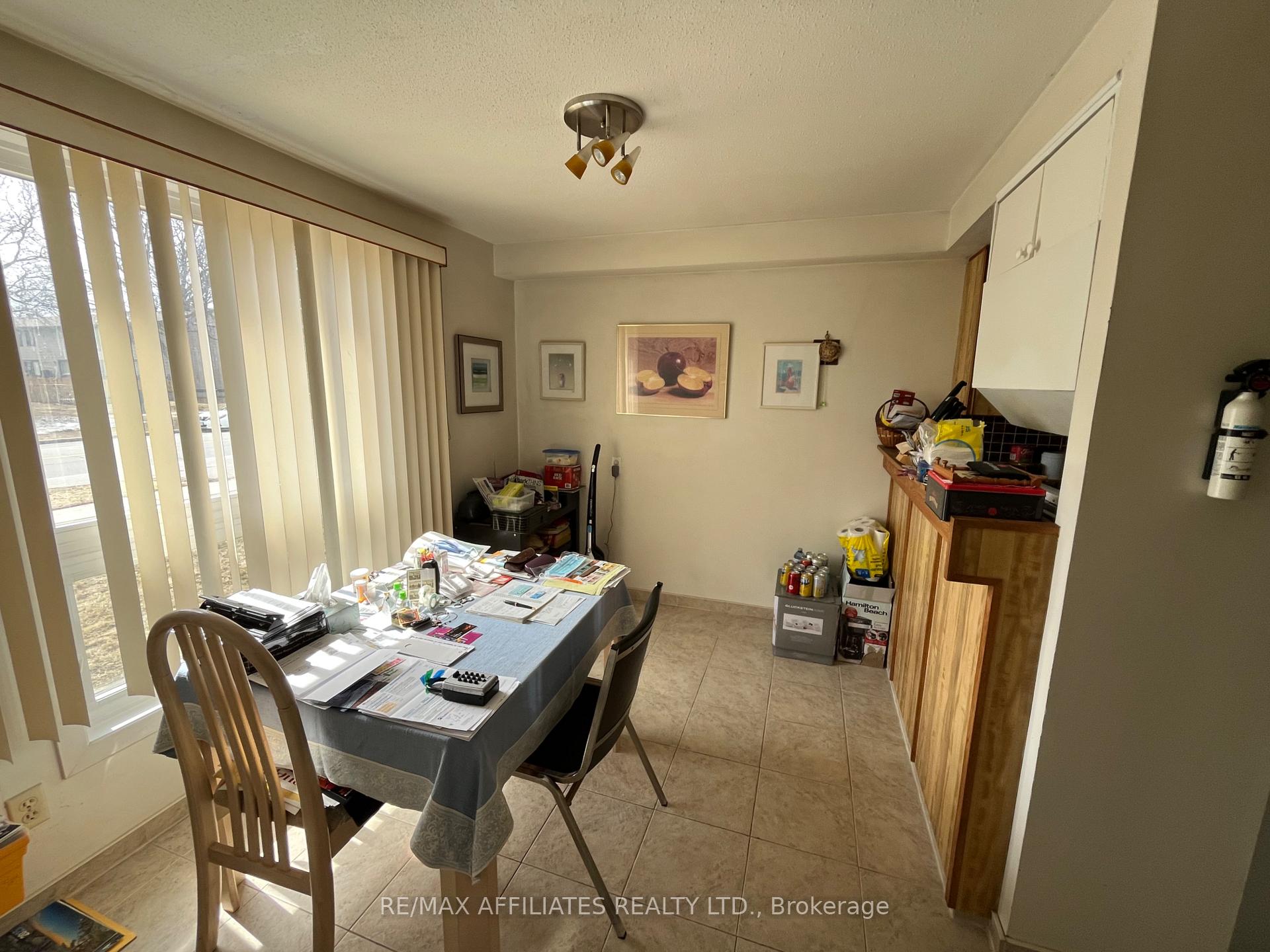 Photo 7 of 7913 Jeanne D'arc Boulevard, Ottawa, Orleans Wood — HOMEH