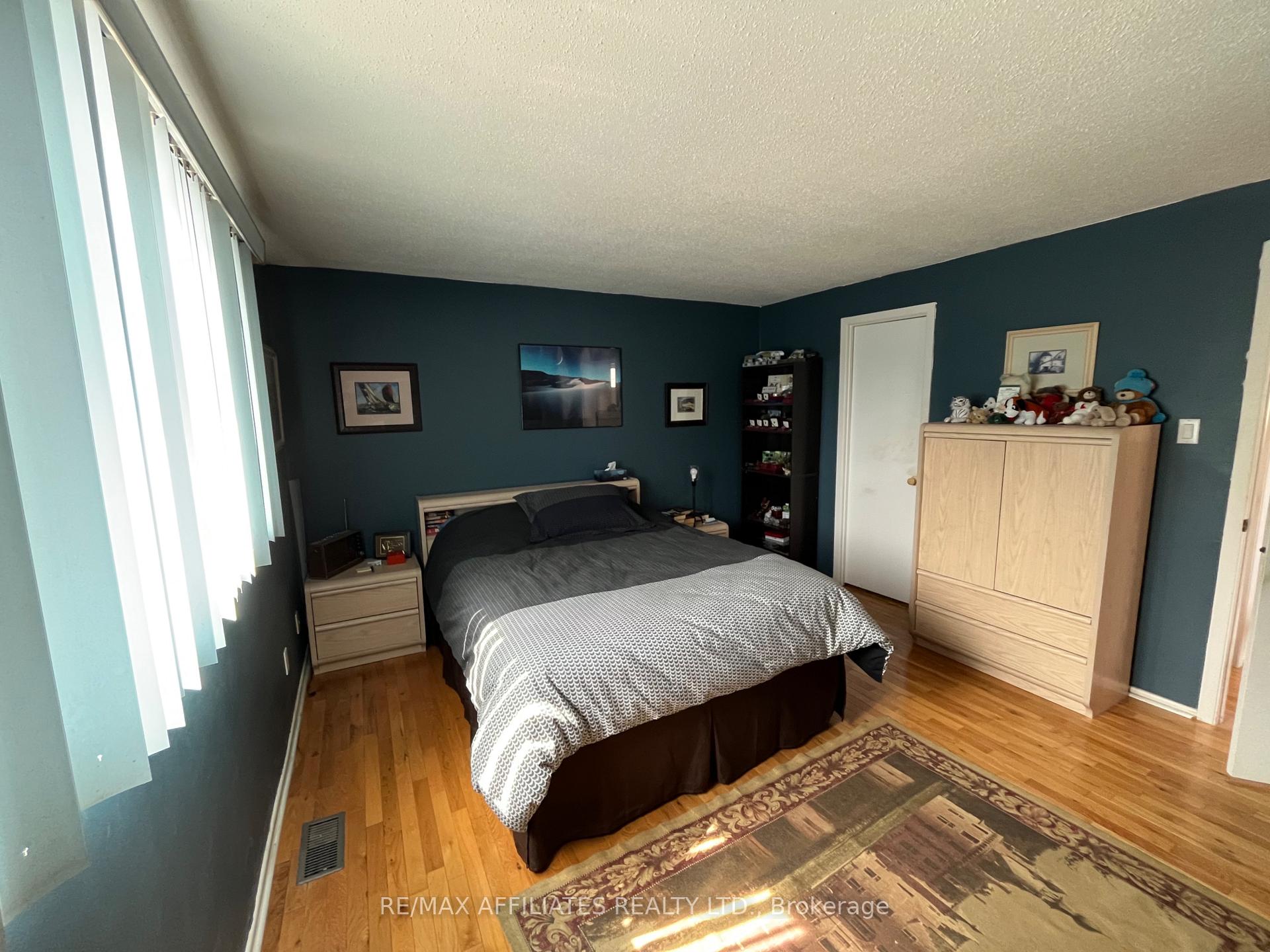 Photo 14 of 7913 Jeanne D'arc Boulevard, Ottawa, Orleans Wood — HOMEH