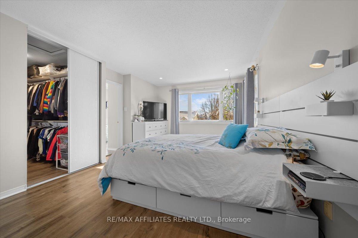 Photo 21 of 5901 Pineglade Crescent, Ottawa, Chapel Hill South - Orleans Village — HOMEH