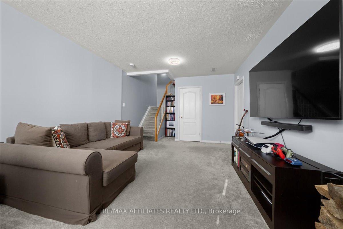 Photo 29 of 5901 Pineglade Crescent, Ottawa, Chapel Hill South - Orleans Village — HOMEH