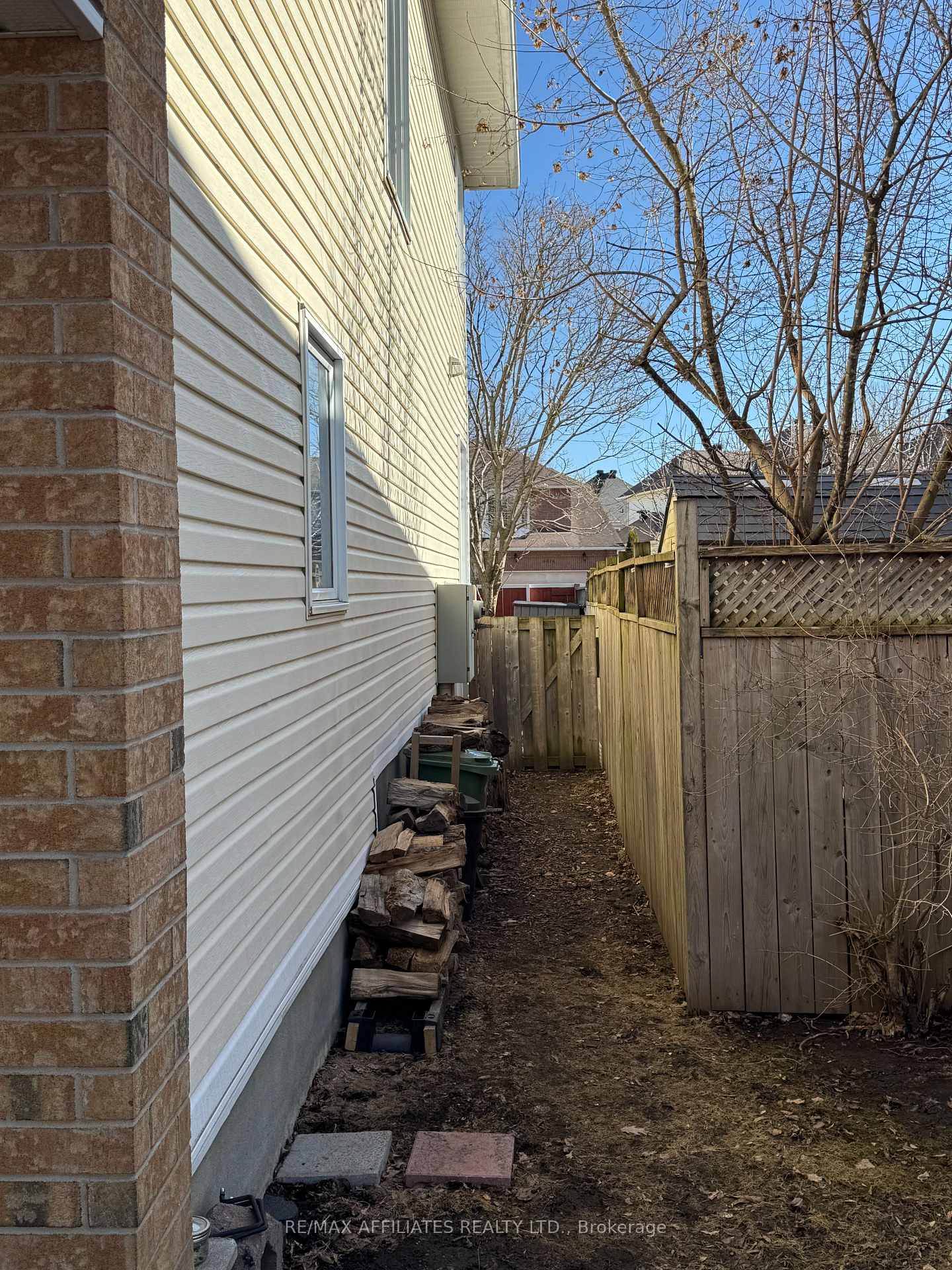 Photo 31 of 5901 Pineglade Crescent, Ottawa, Chapel Hill South - Orleans Village — HOMEH