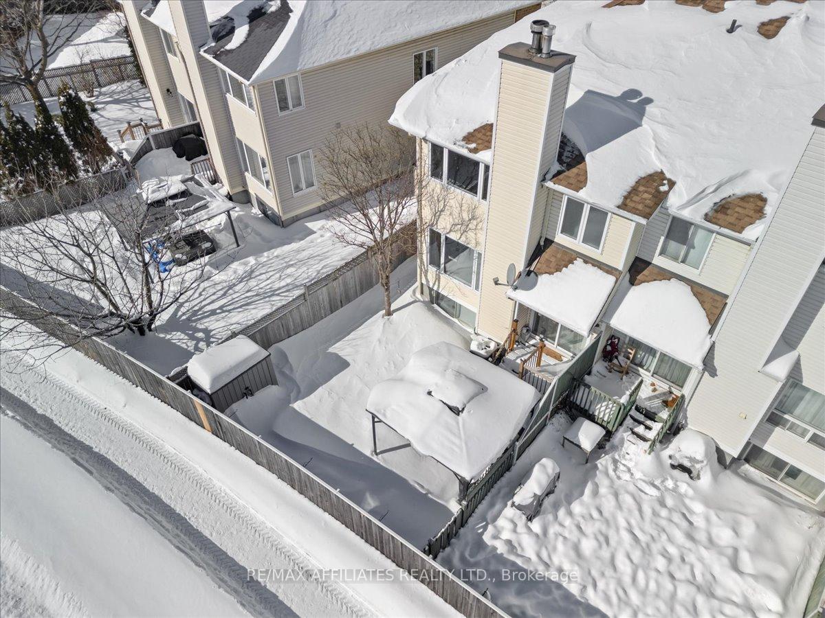 Photo 33 of 5901 Pineglade Crescent, Ottawa, Chapel Hill South - Orleans Village — HOMEH