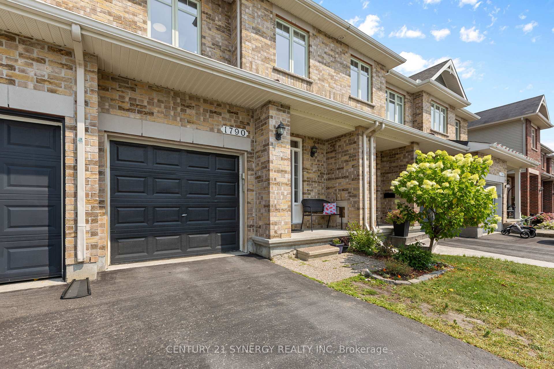 Photo 2 of 1790 Plainridge Crescent, Ottawa, Notting Hill/Summerside — HOMEH