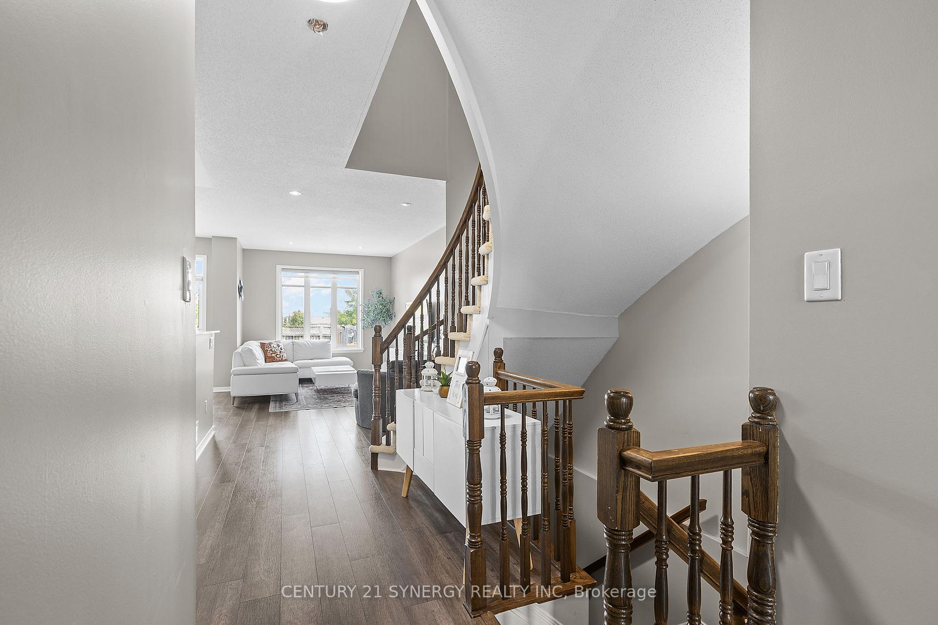 Photo 8 of 1790 Plainridge Crescent, Ottawa, Notting Hill/Summerside — HOMEH