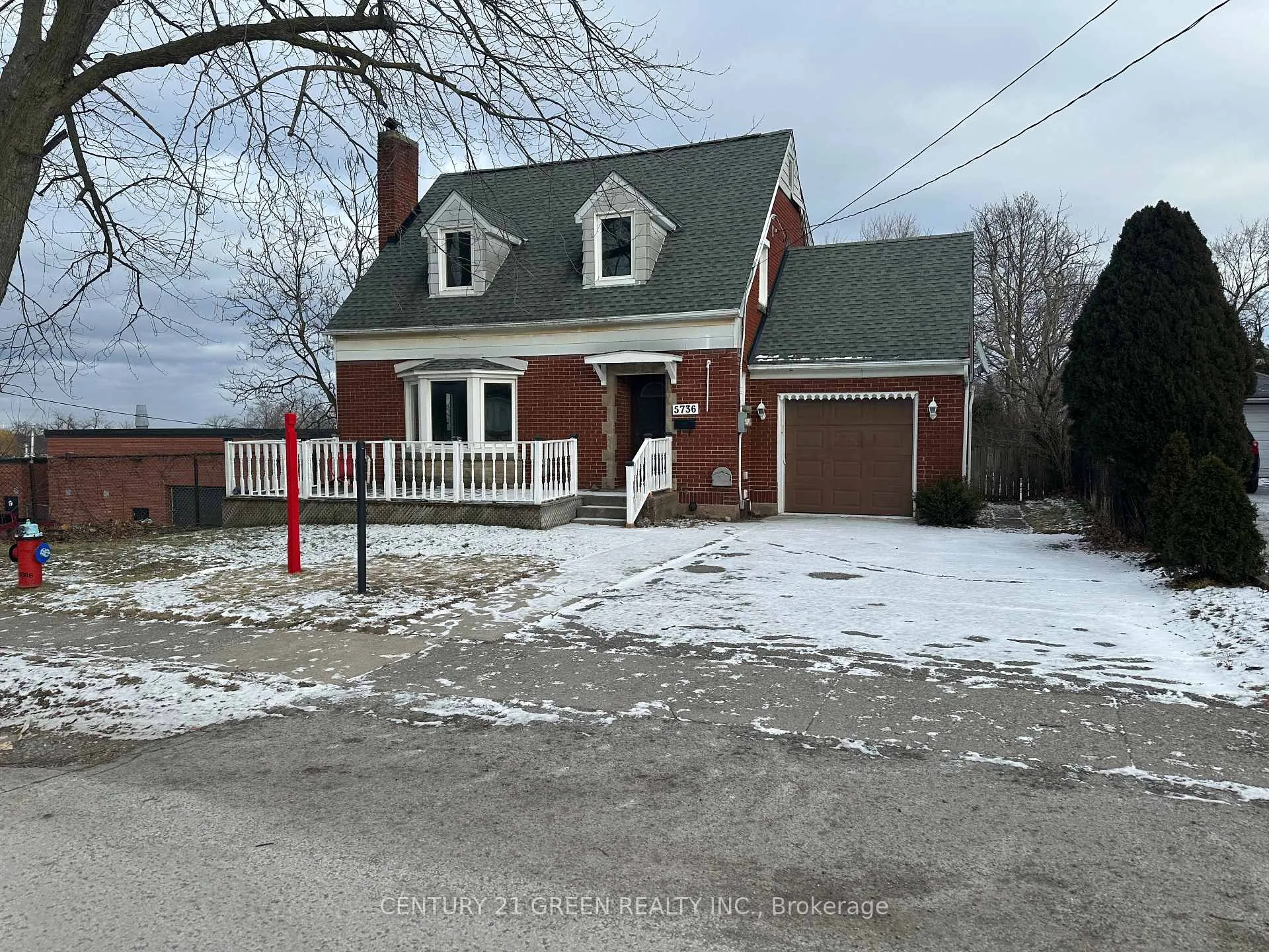 Photo 2 of 5736 Leonard Avenue, Niagara Falls, Hospital — HOMEH