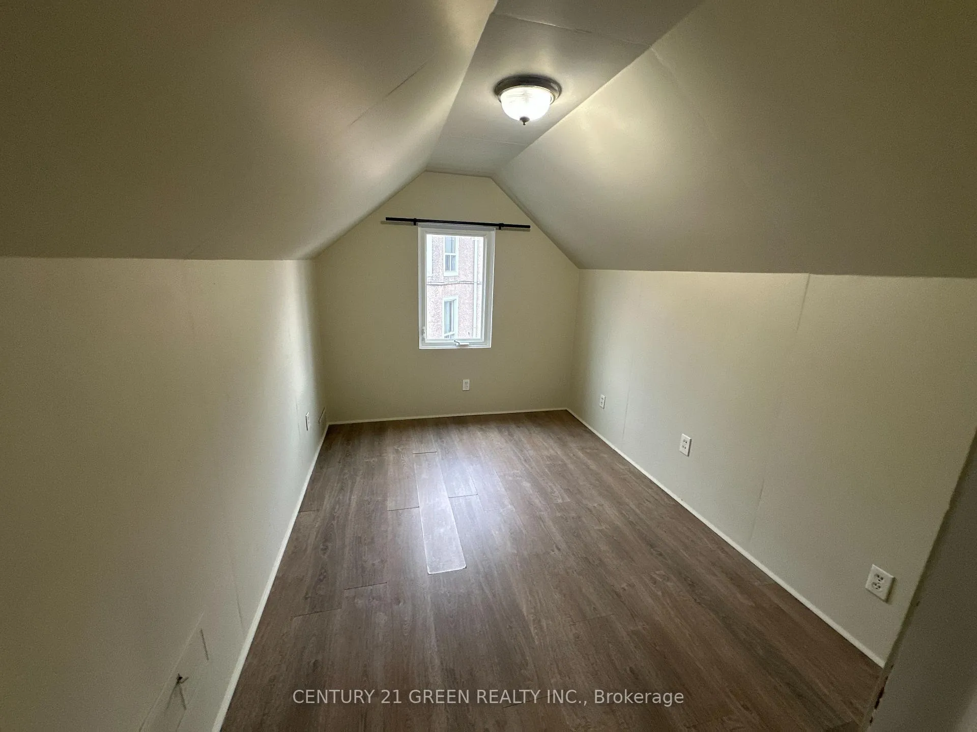 Photo 16 of 5736 Leonard Avenue, Niagara Falls, Hospital — HOMEH