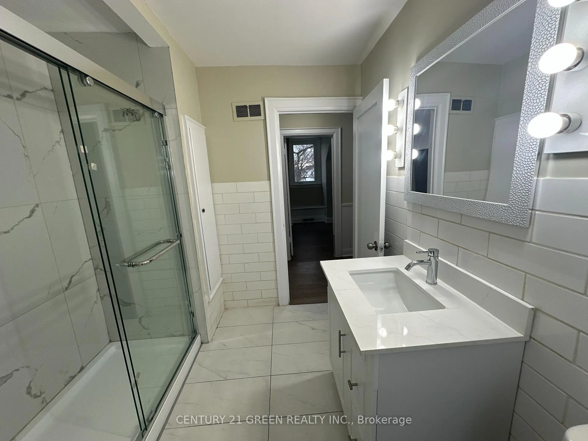 Photo 20 of 5736 Leonard Avenue, Niagara Falls, Hospital — HOMEH