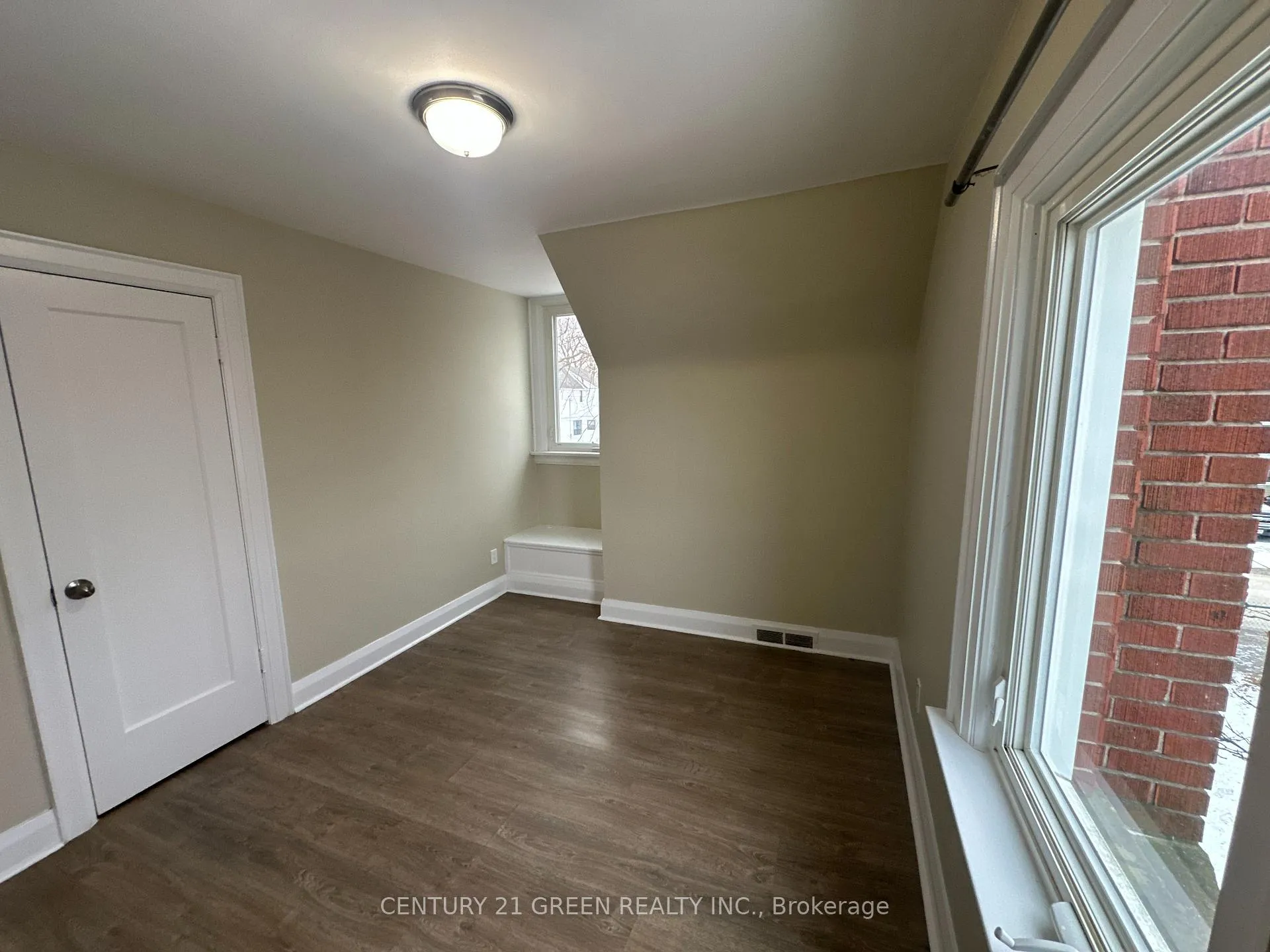 Photo 25 of 5736 Leonard Avenue, Niagara Falls, Hospital — HOMEH