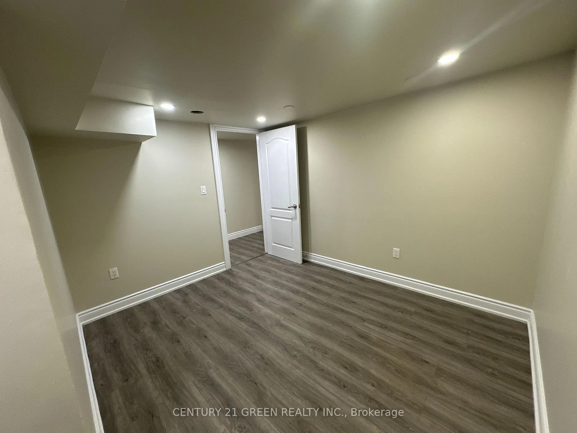Photo 33 of 5736 Leonard Avenue, Niagara Falls, Hospital — HOMEH