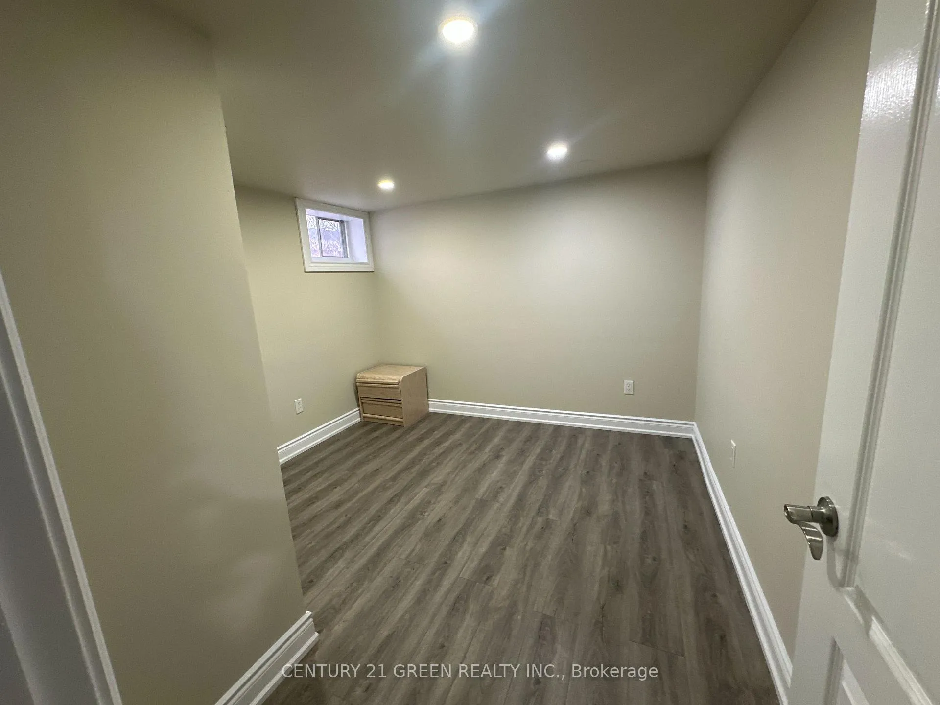 Photo 34 of 5736 Leonard Avenue, Niagara Falls, Hospital — HOMEH