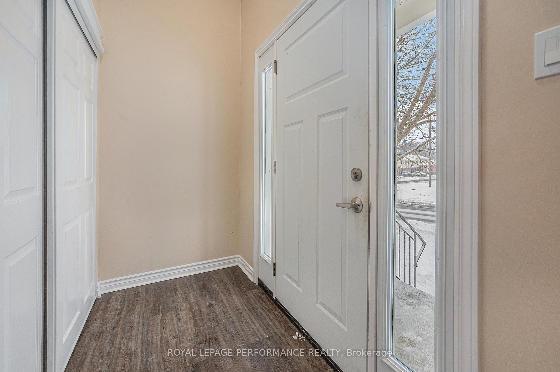 Photo 5 of 1392 Belcourt Boulevard, Ottawa, Chateauneuf — HOMEH