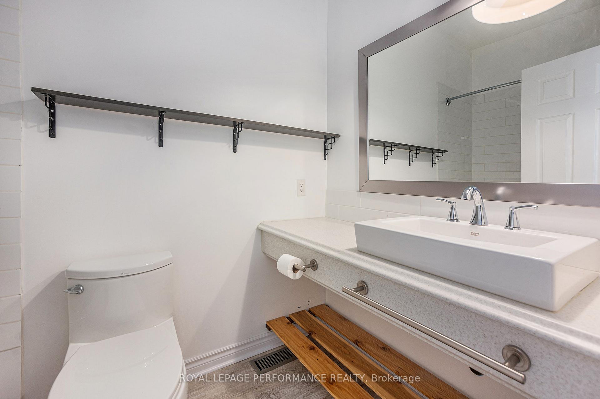 Photo 17 of 1392 Belcourt Boulevard, Ottawa, Chateauneuf — HOMEH