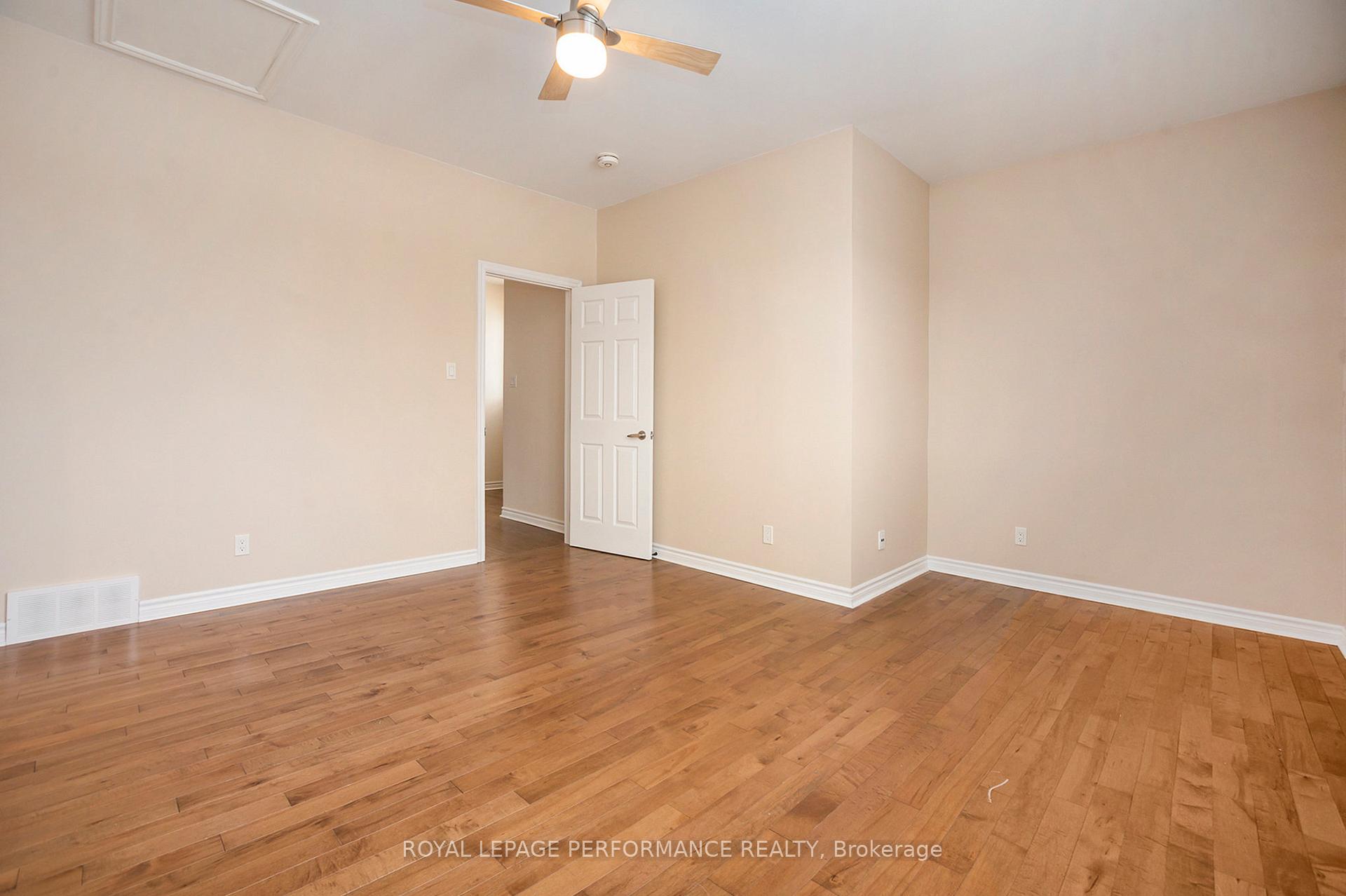 Photo 19 of 1392 Belcourt Boulevard, Ottawa, Chateauneuf — HOMEH